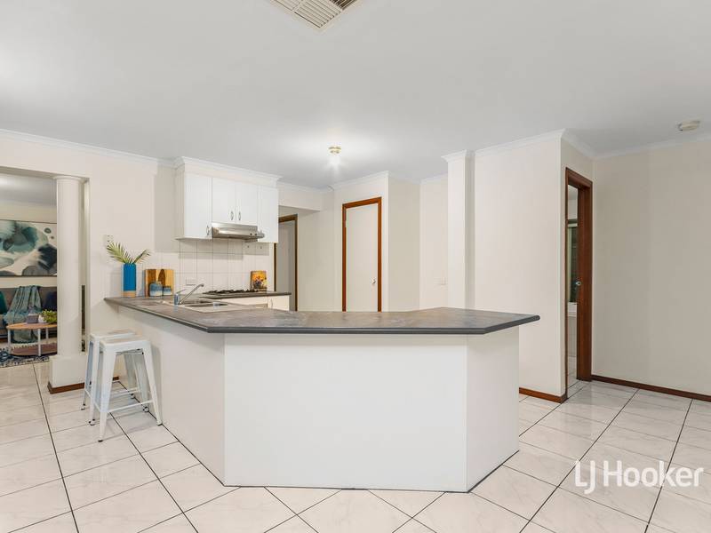 5 Shelley Place, HOPPERS CROSSING