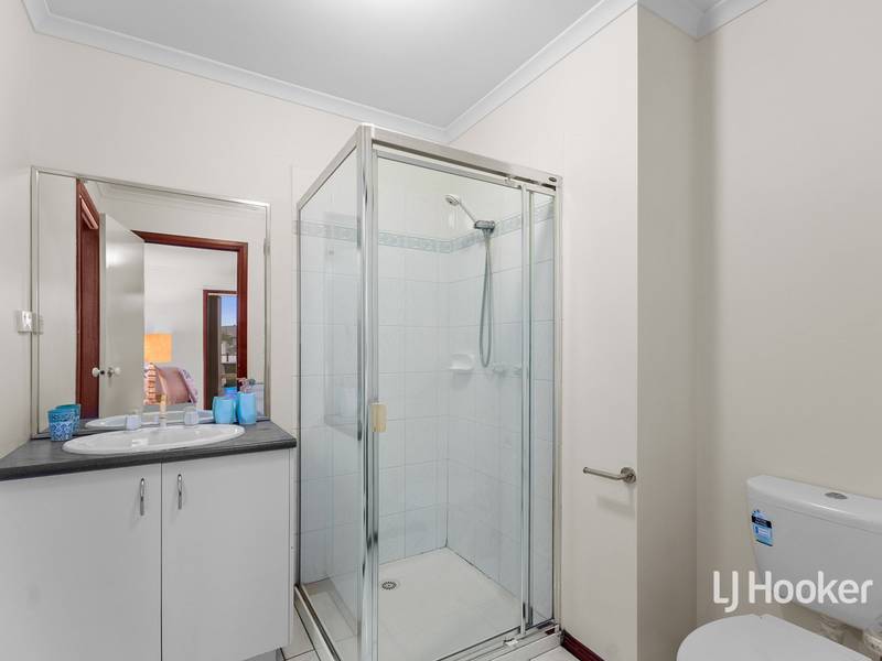 5 Shelley Place, HOPPERS CROSSING