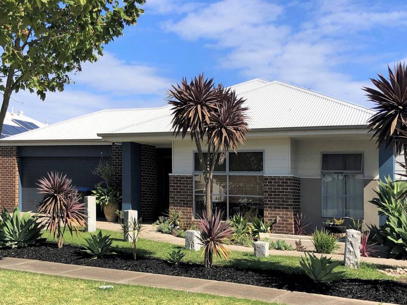 5 Sage Close Point Cook VIC