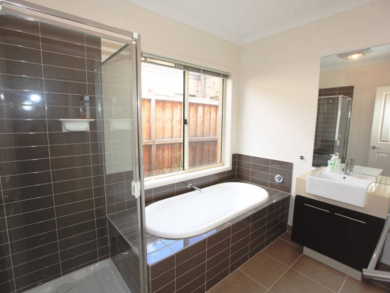 53 Australis Drive, WILLIAMS LANDING