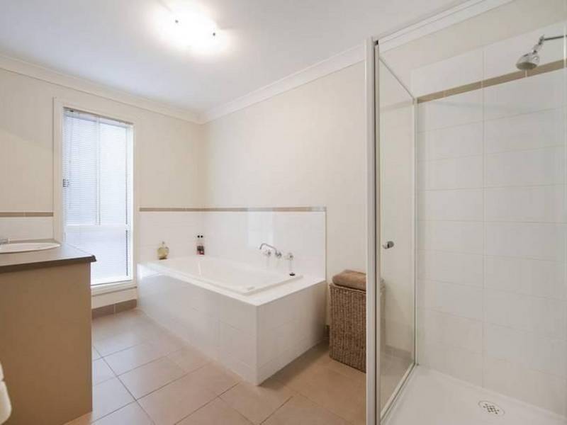 35 Drysdale Crescent, POINT COOK