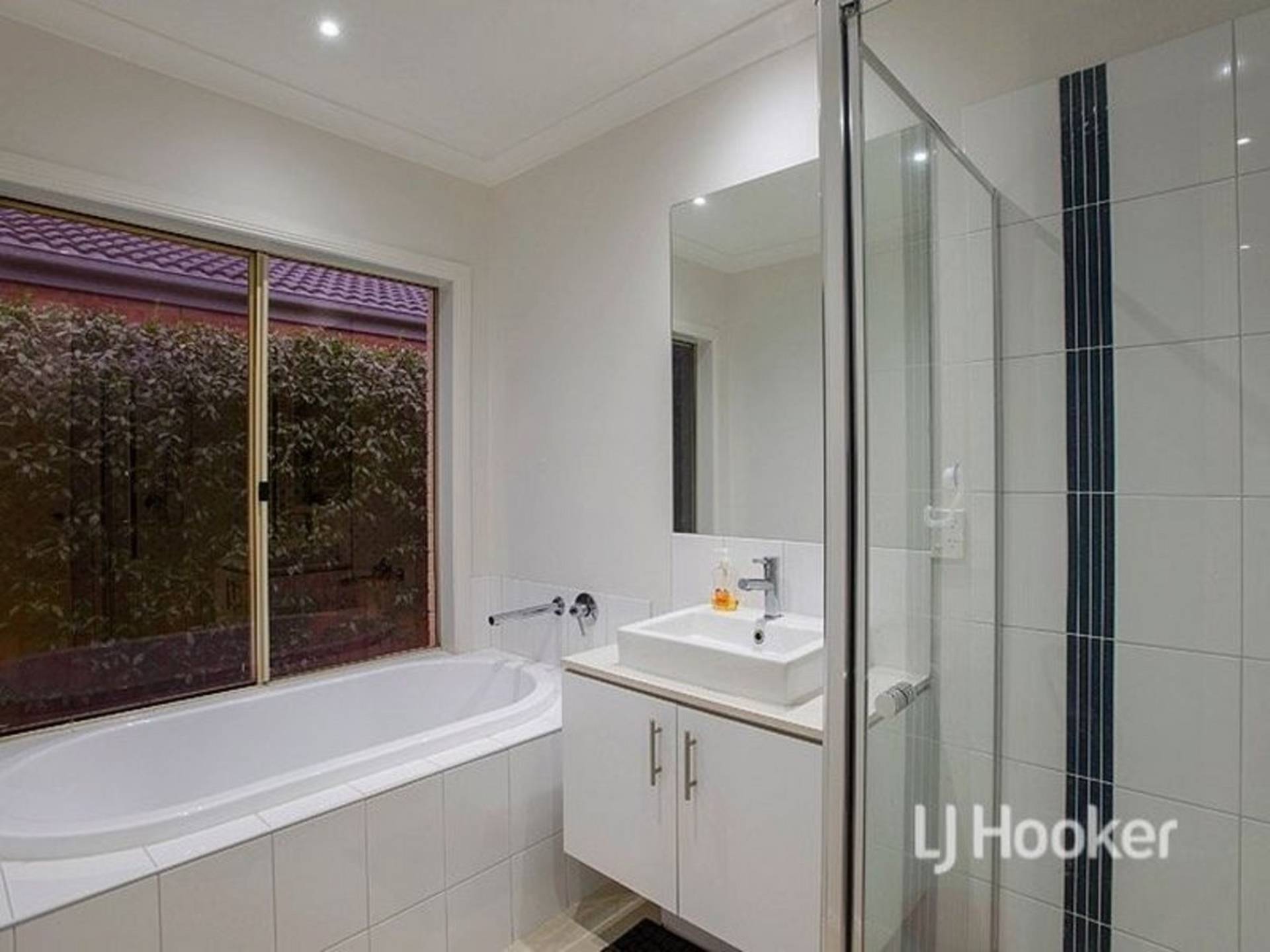 18 Ionian Way., POINT COOK