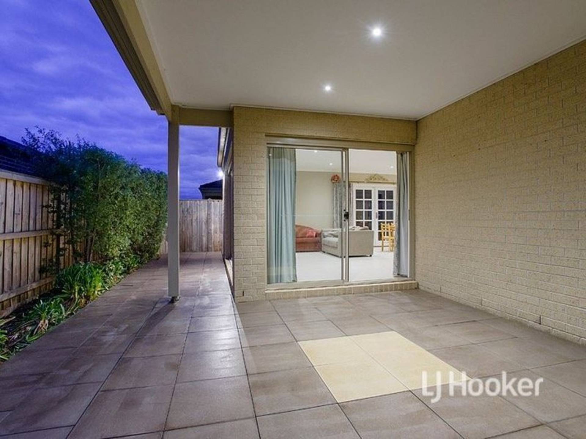18 Ionian Way., POINT COOK