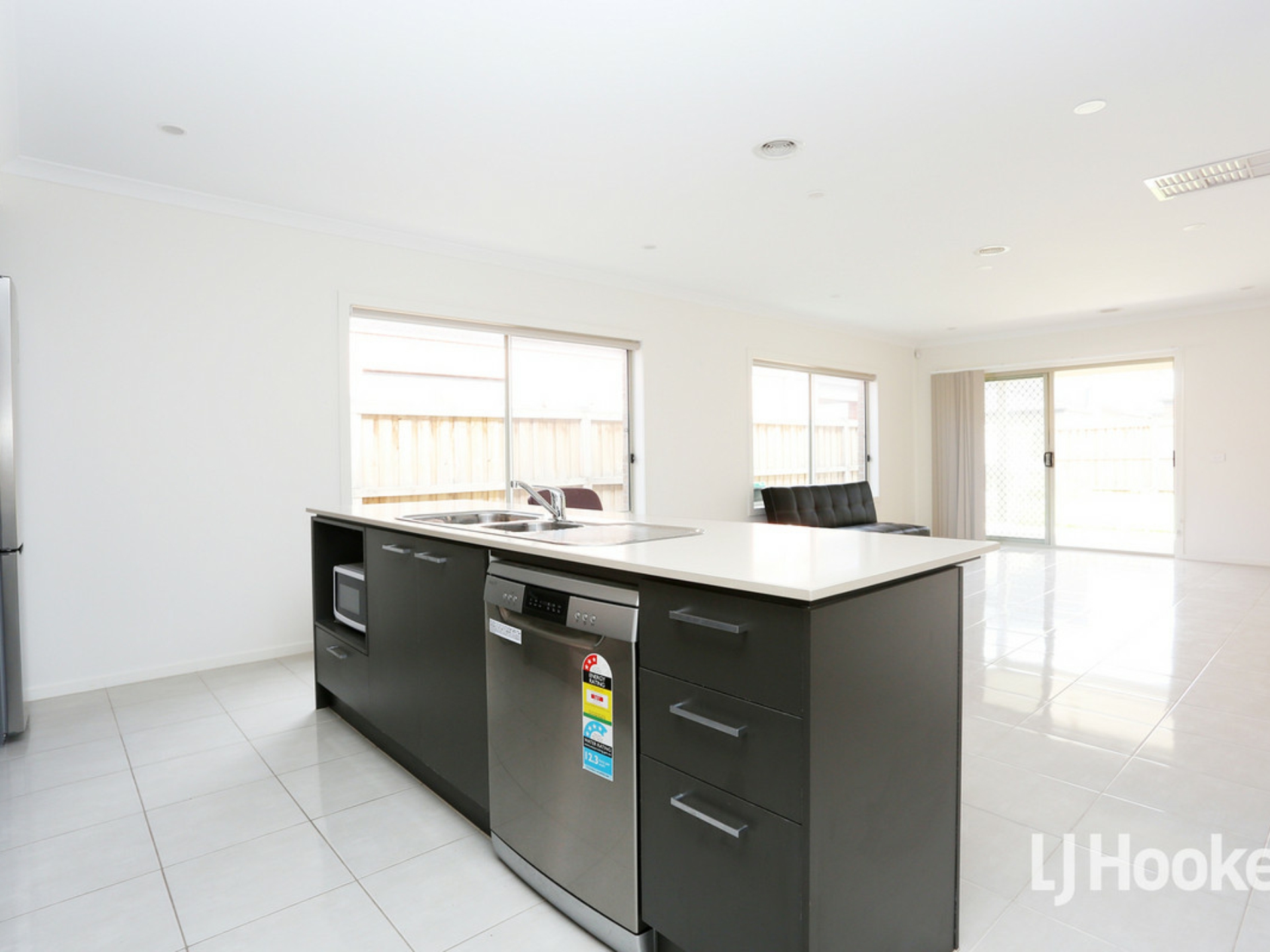 23A Mystic Grove, POINT COOK