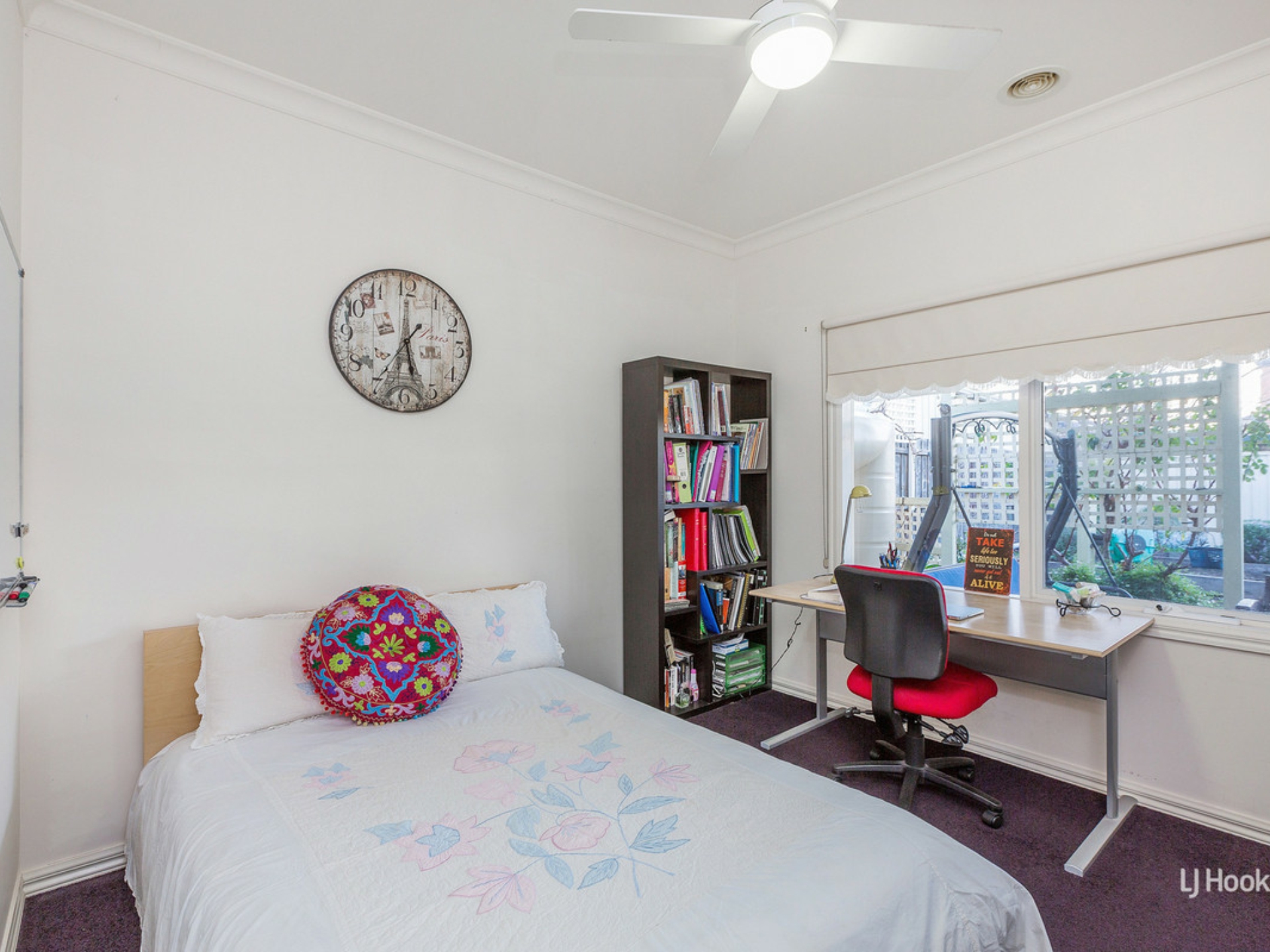 34 Sumner Crescent, POINT COOK