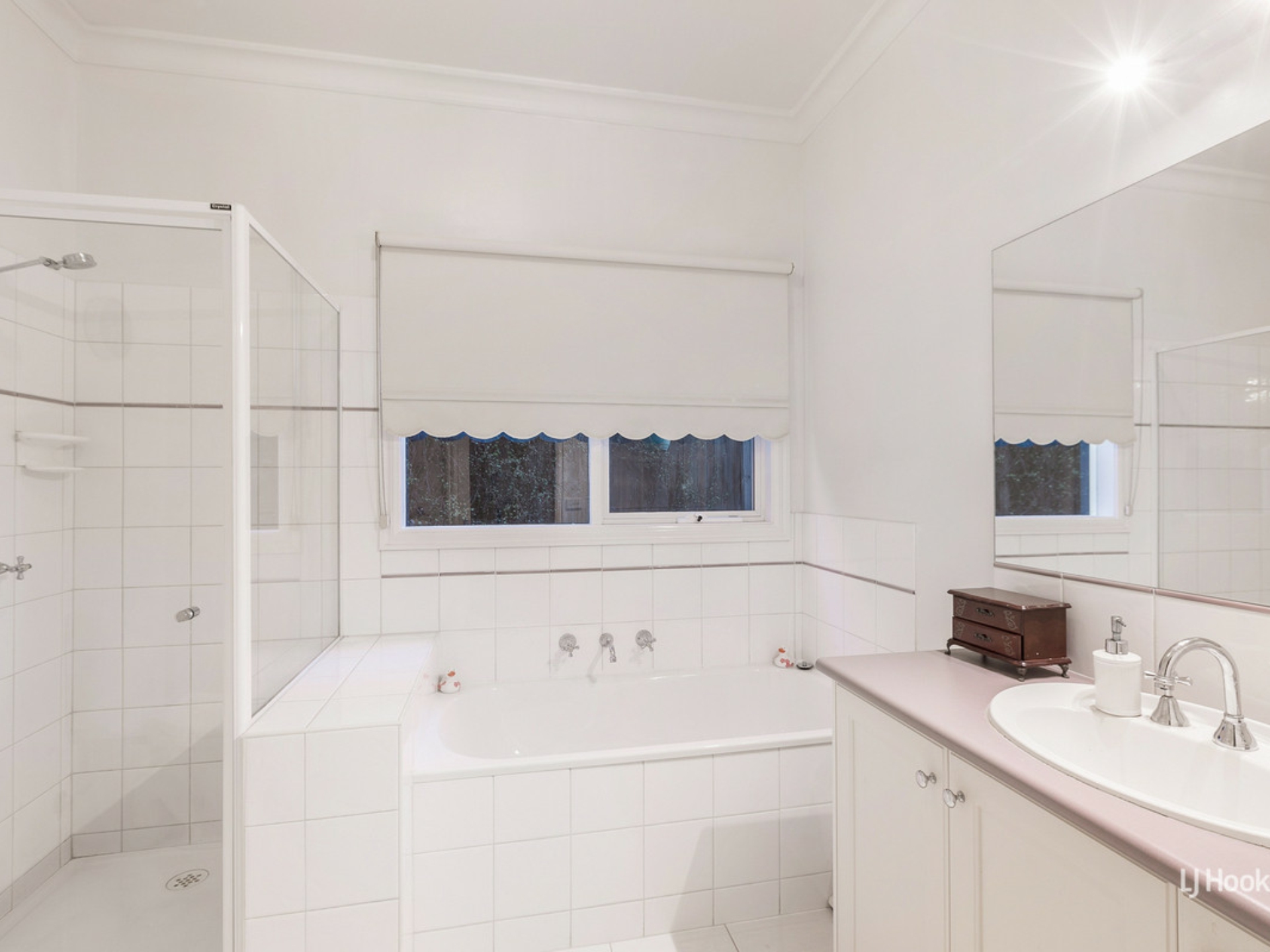 34 Sumner Crescent, POINT COOK