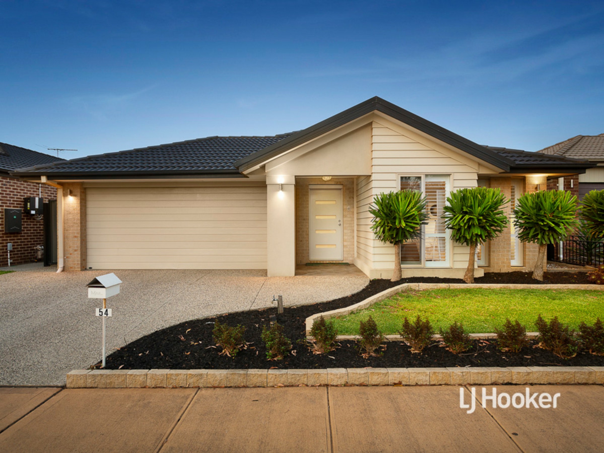 54 Kellerman Drive Point Cook VIC