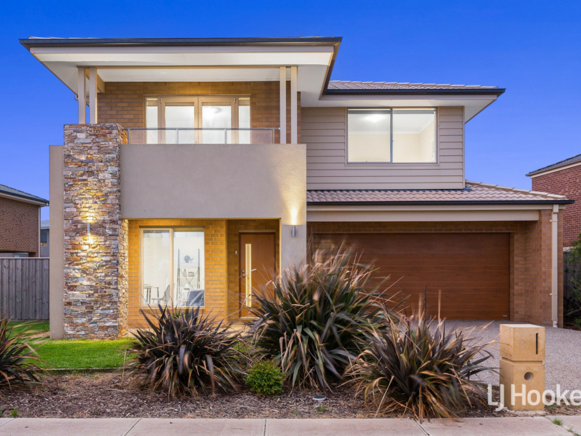 23 Beachside Crescent Point Cook VIC