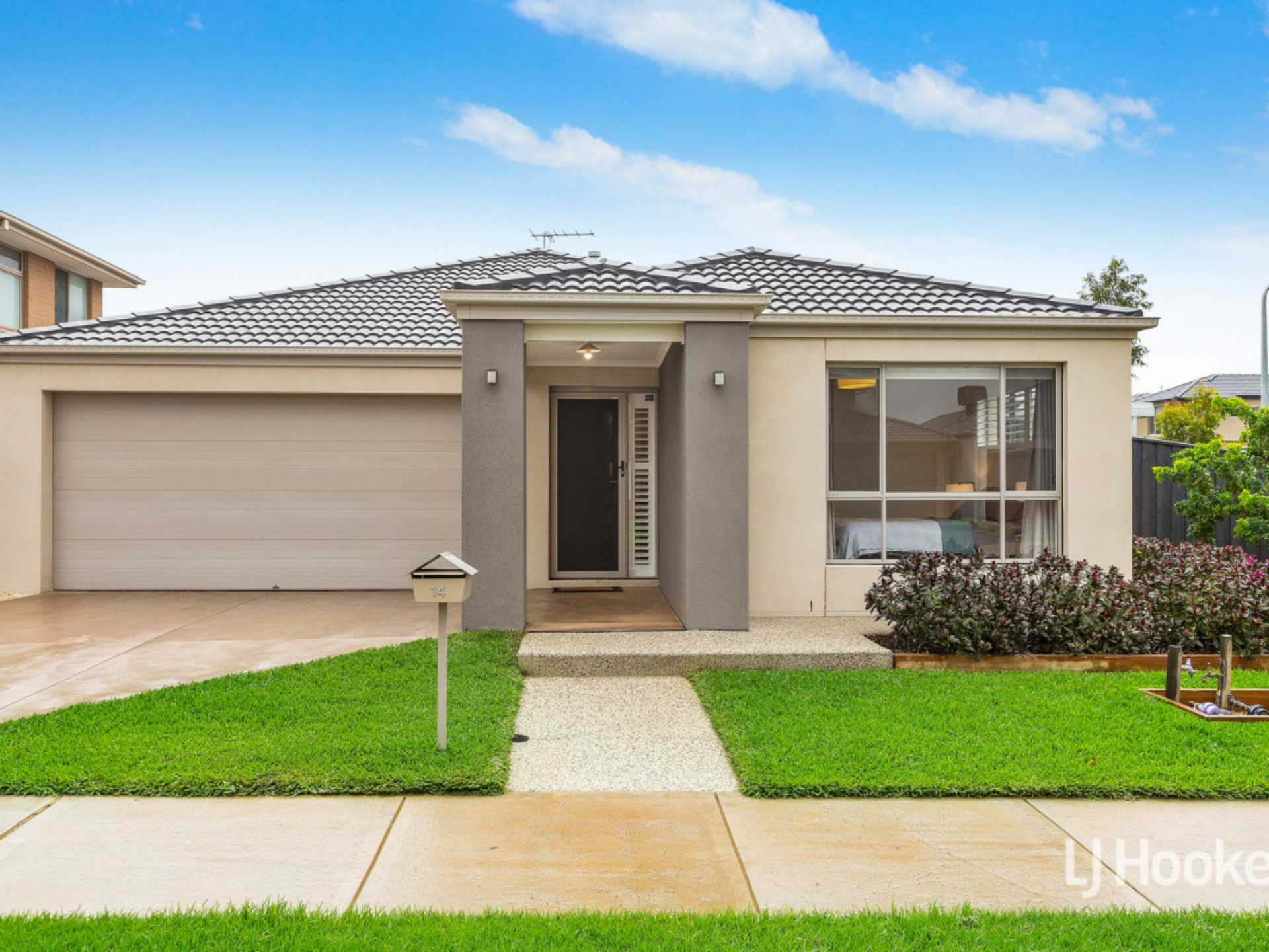 14 Astoria Drive Point Cook VIC