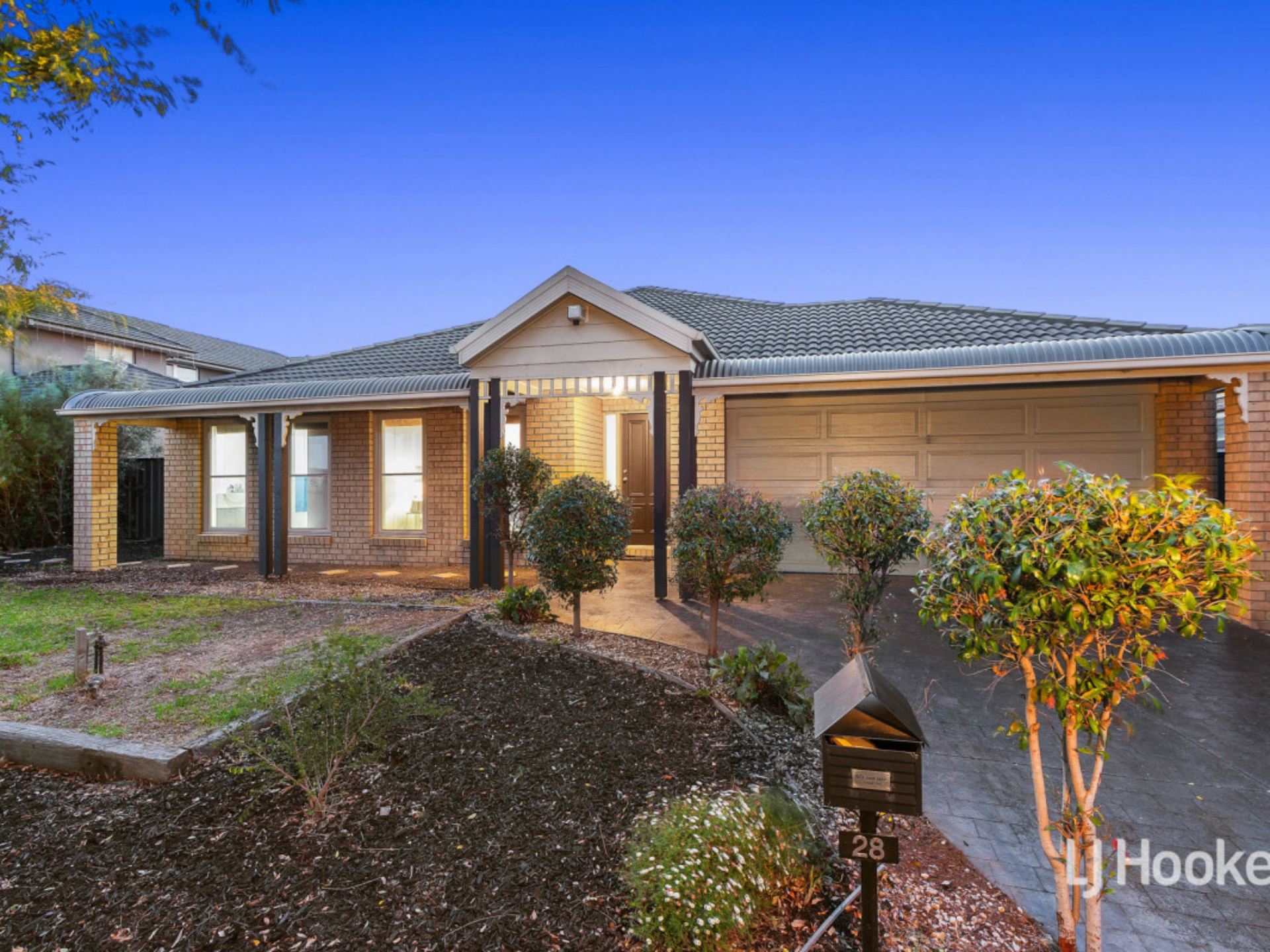 28 Menzies Avenue, POINT COOK