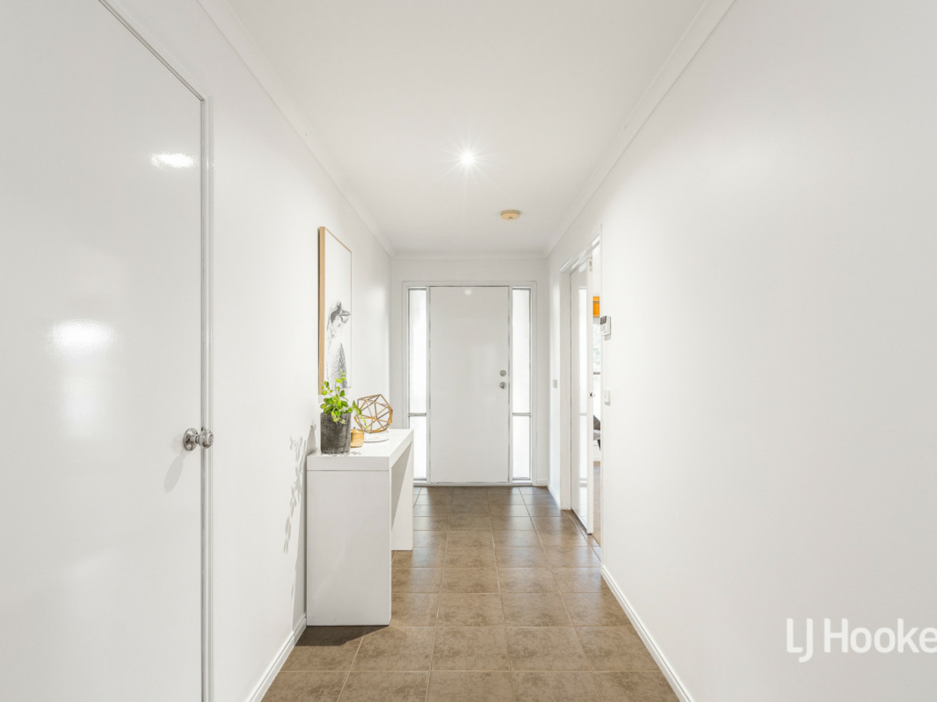 28 Menzies Avenue, POINT COOK