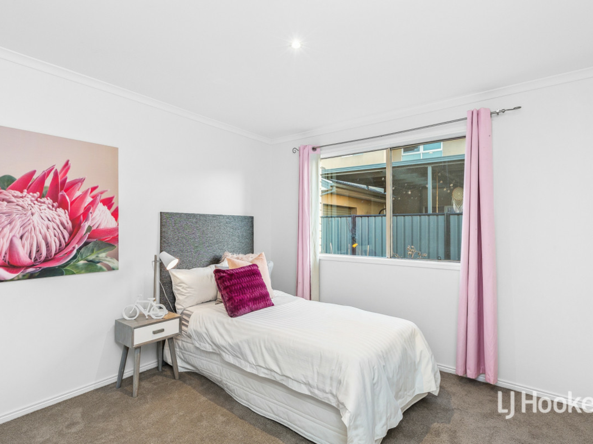 28 Menzies Avenue, POINT COOK