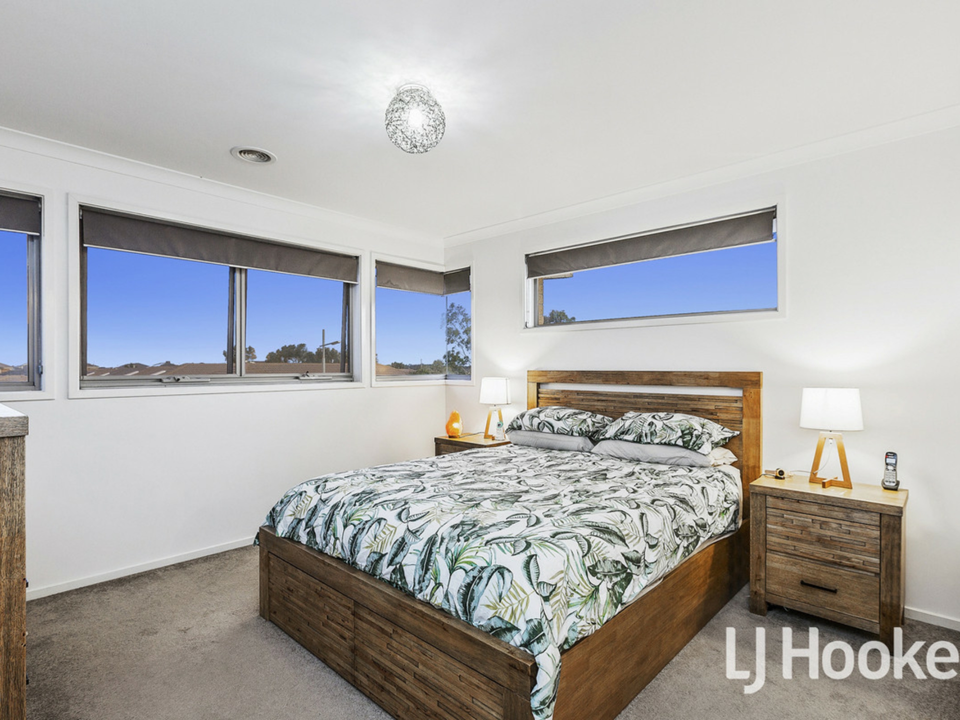 18 Silverbay Avenue, POINT COOK
