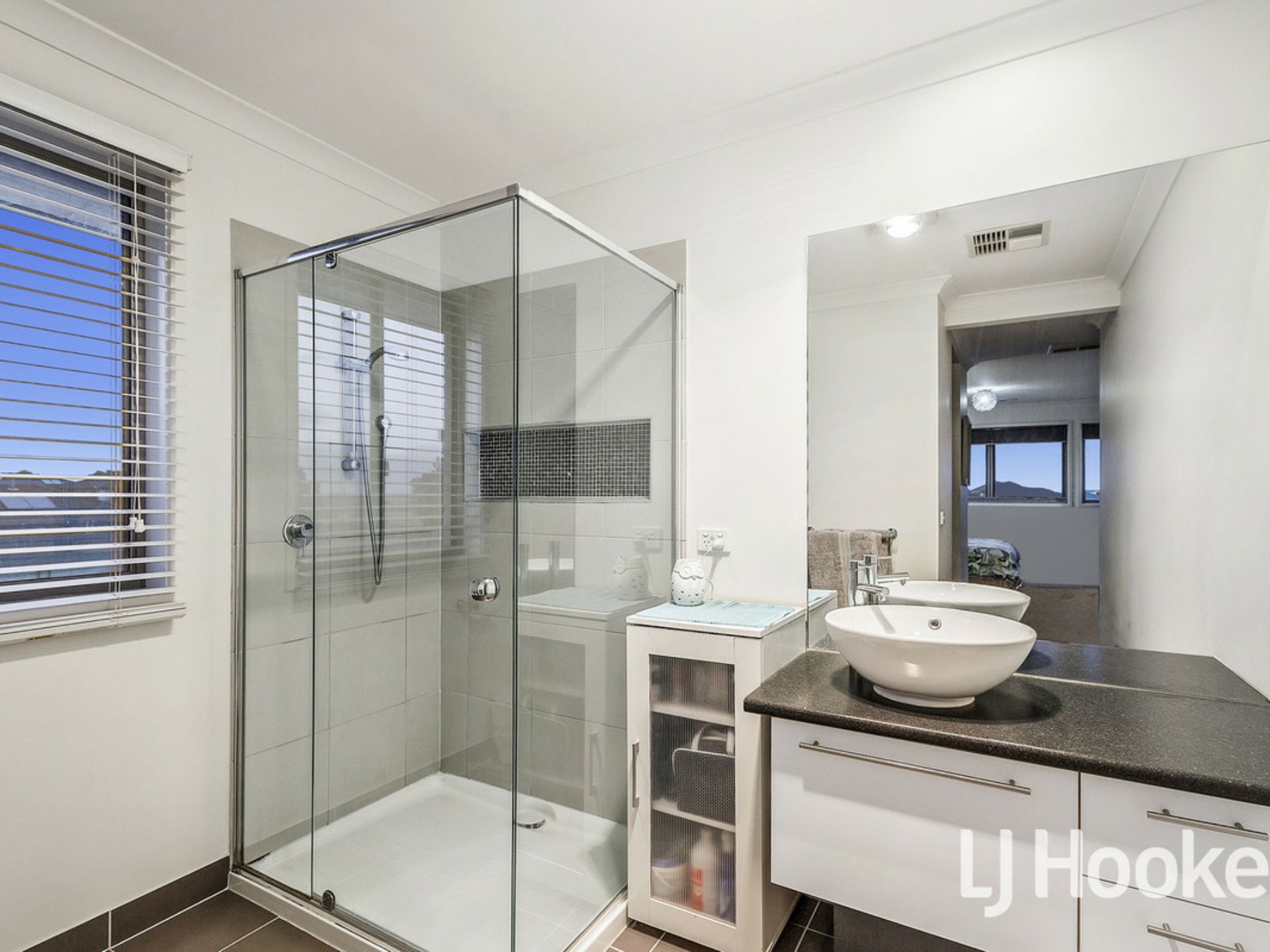 18 Silverbay Avenue, POINT COOK