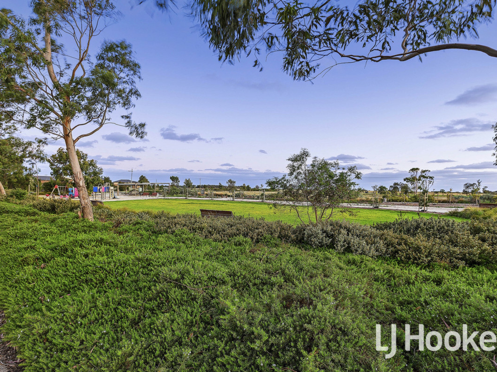 18 Silverbay Avenue, POINT COOK