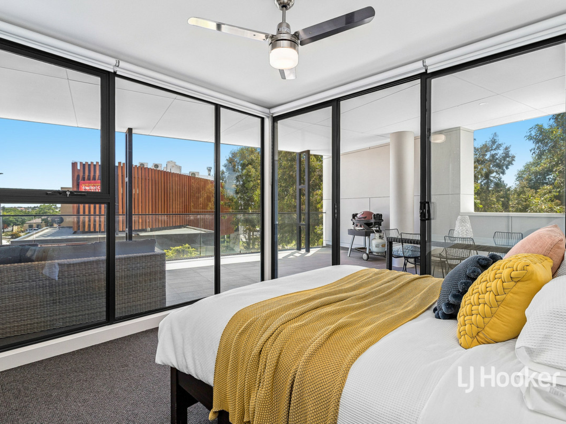 103/18 Tribeca Drive, POINT COOK