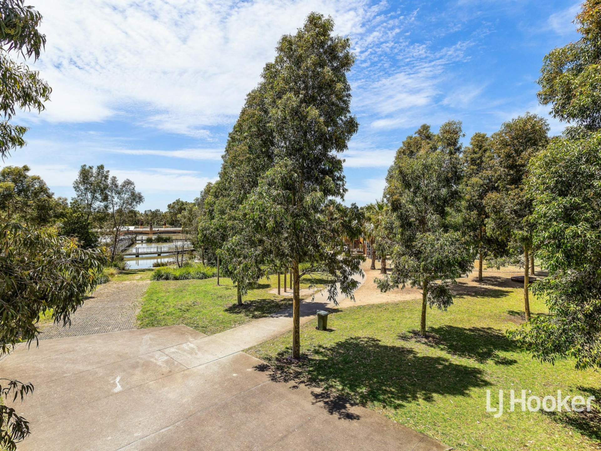 103/18 Tribeca Drive, POINT COOK