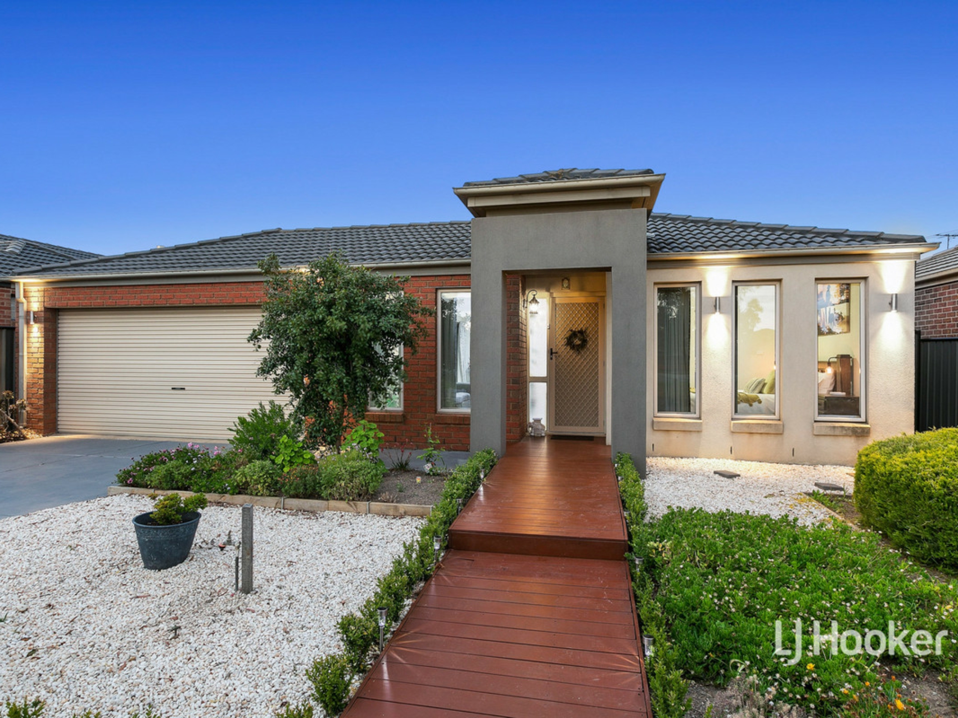14 Caldicott Crescent, Point Cook