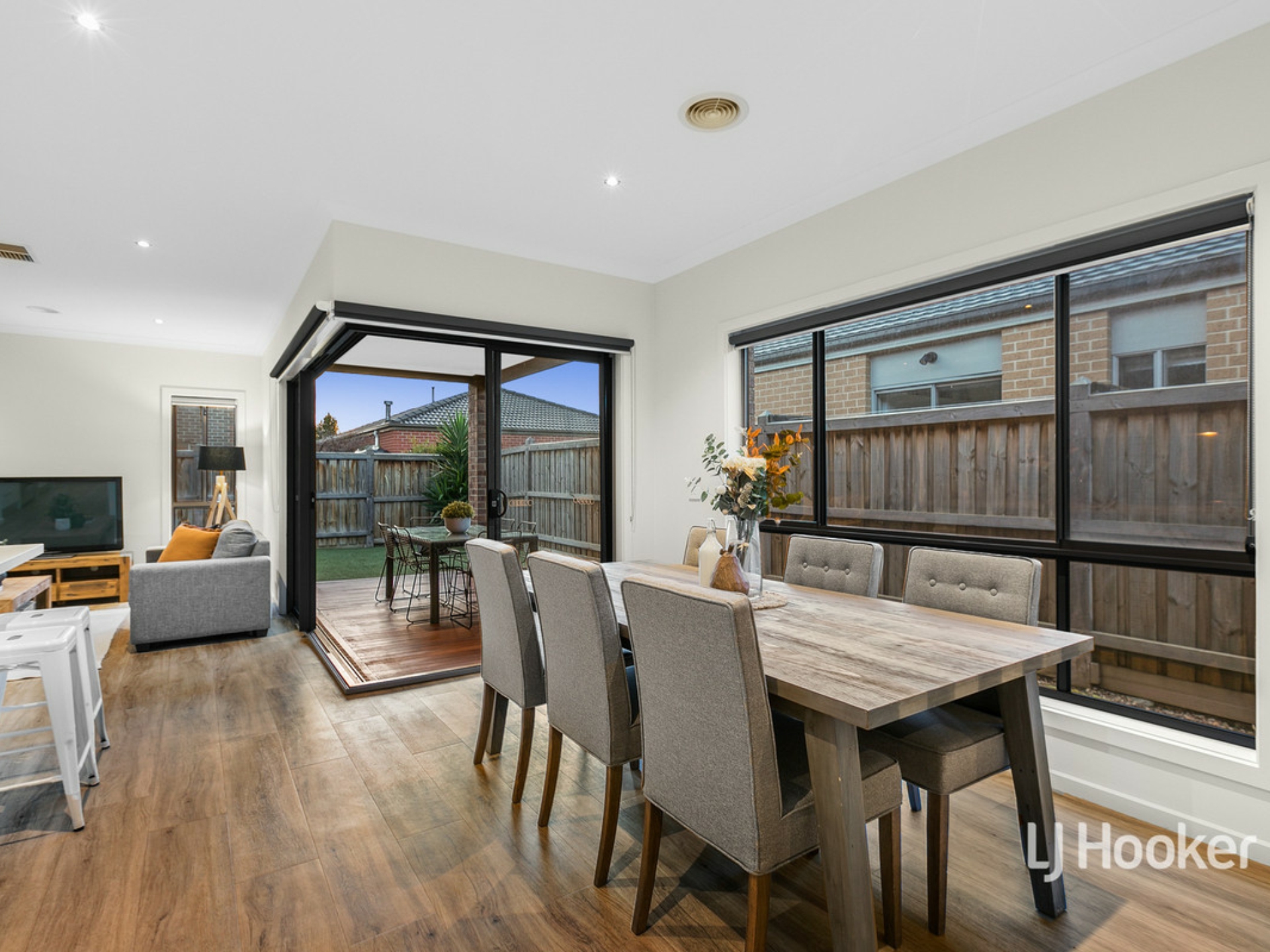 64 Waves Drive, POINT COOK