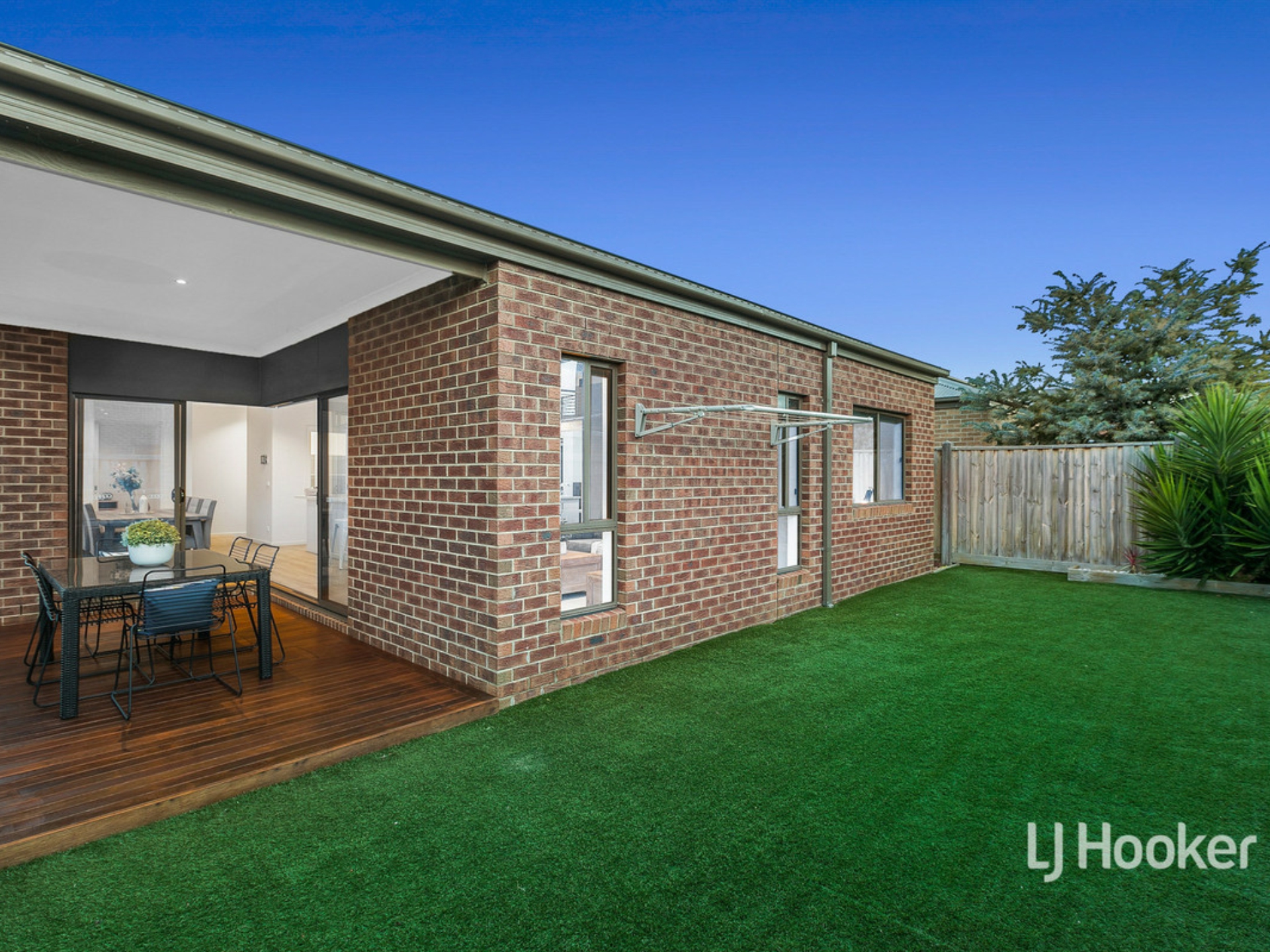 64 Waves Drive, POINT COOK
