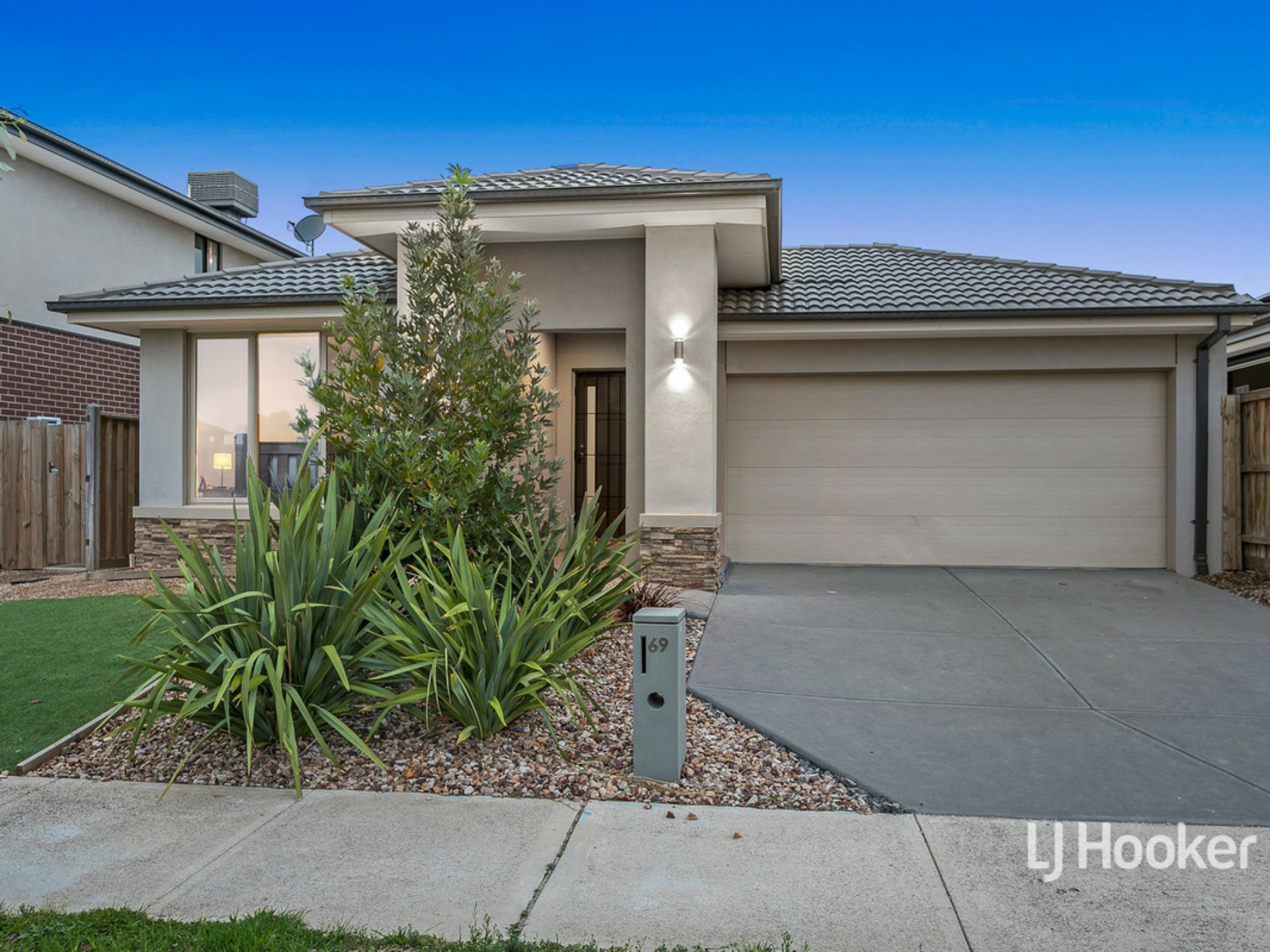 69 Grassbird Drive, Point Cook