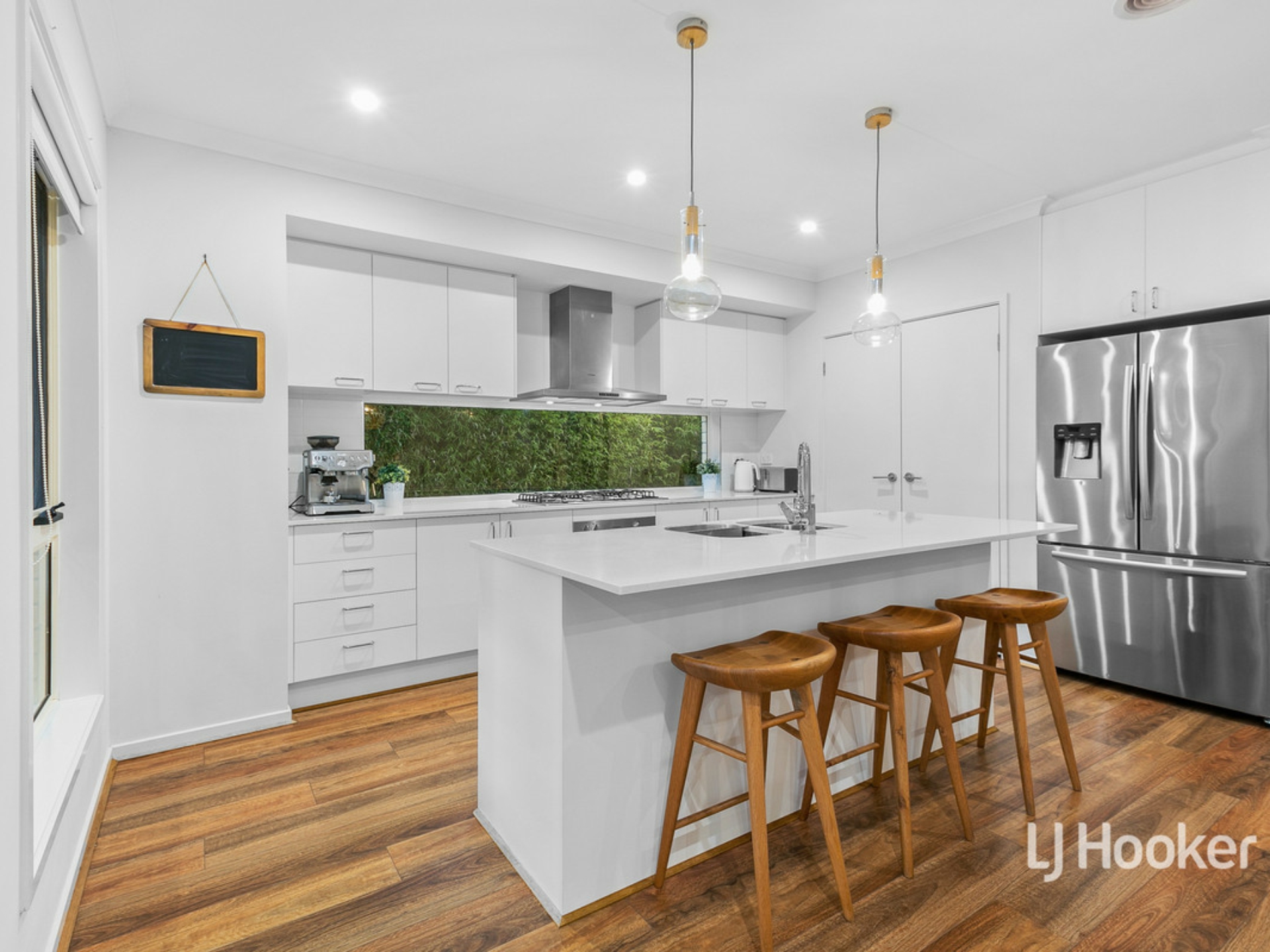 11 Jansar Street, POINT COOK