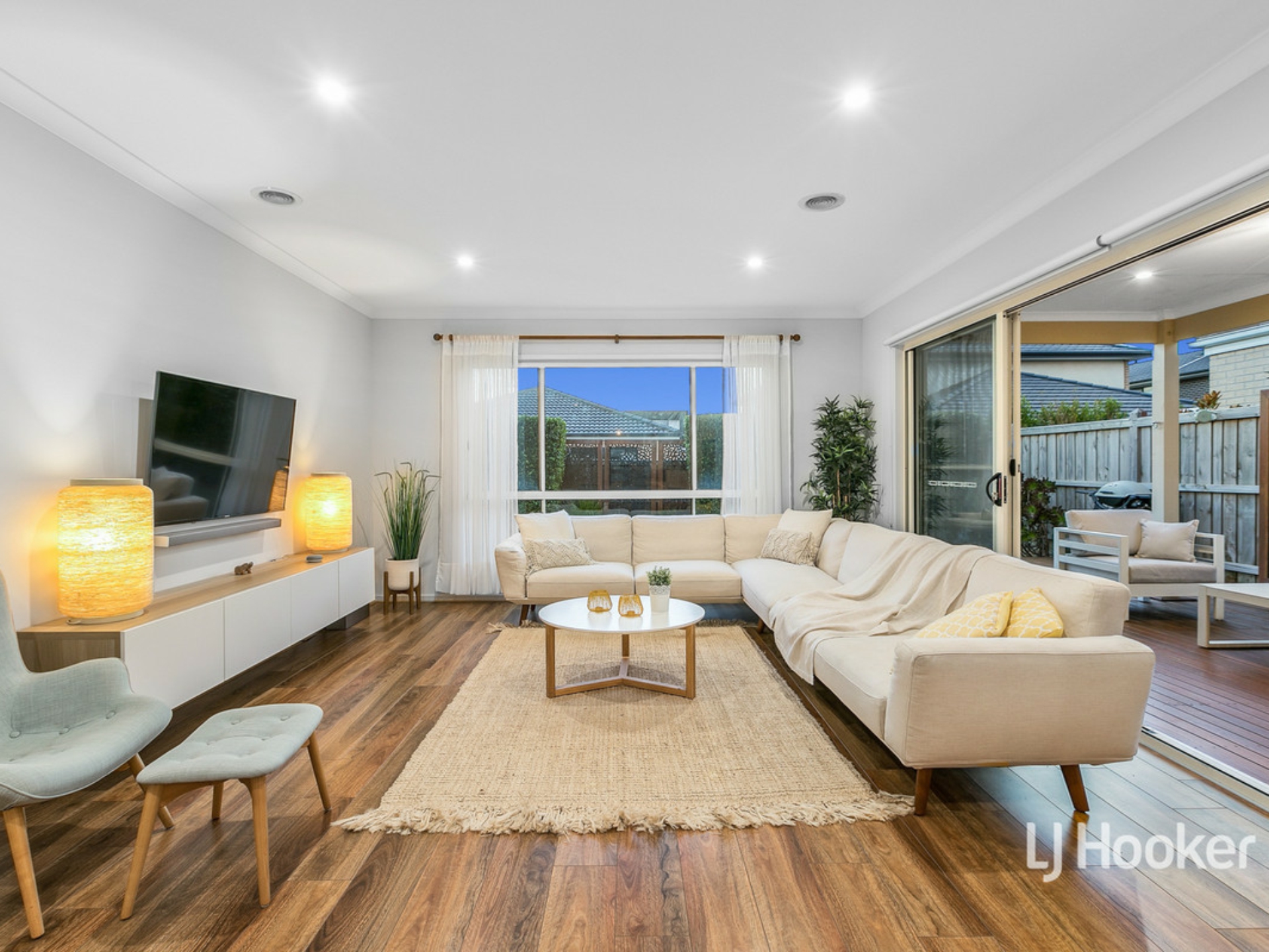 11 Jansar Street, POINT COOK