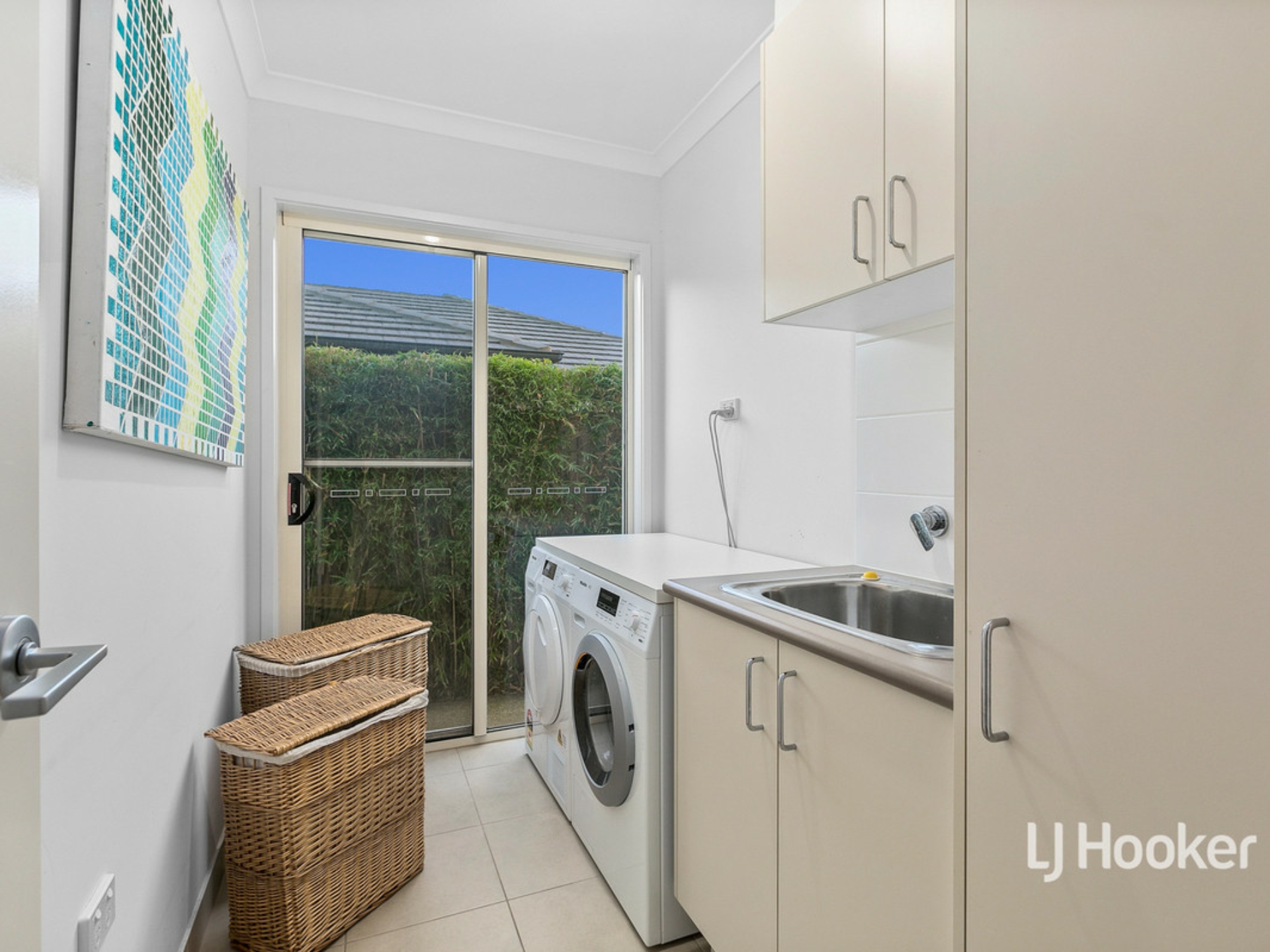 11 Jansar Street, POINT COOK
