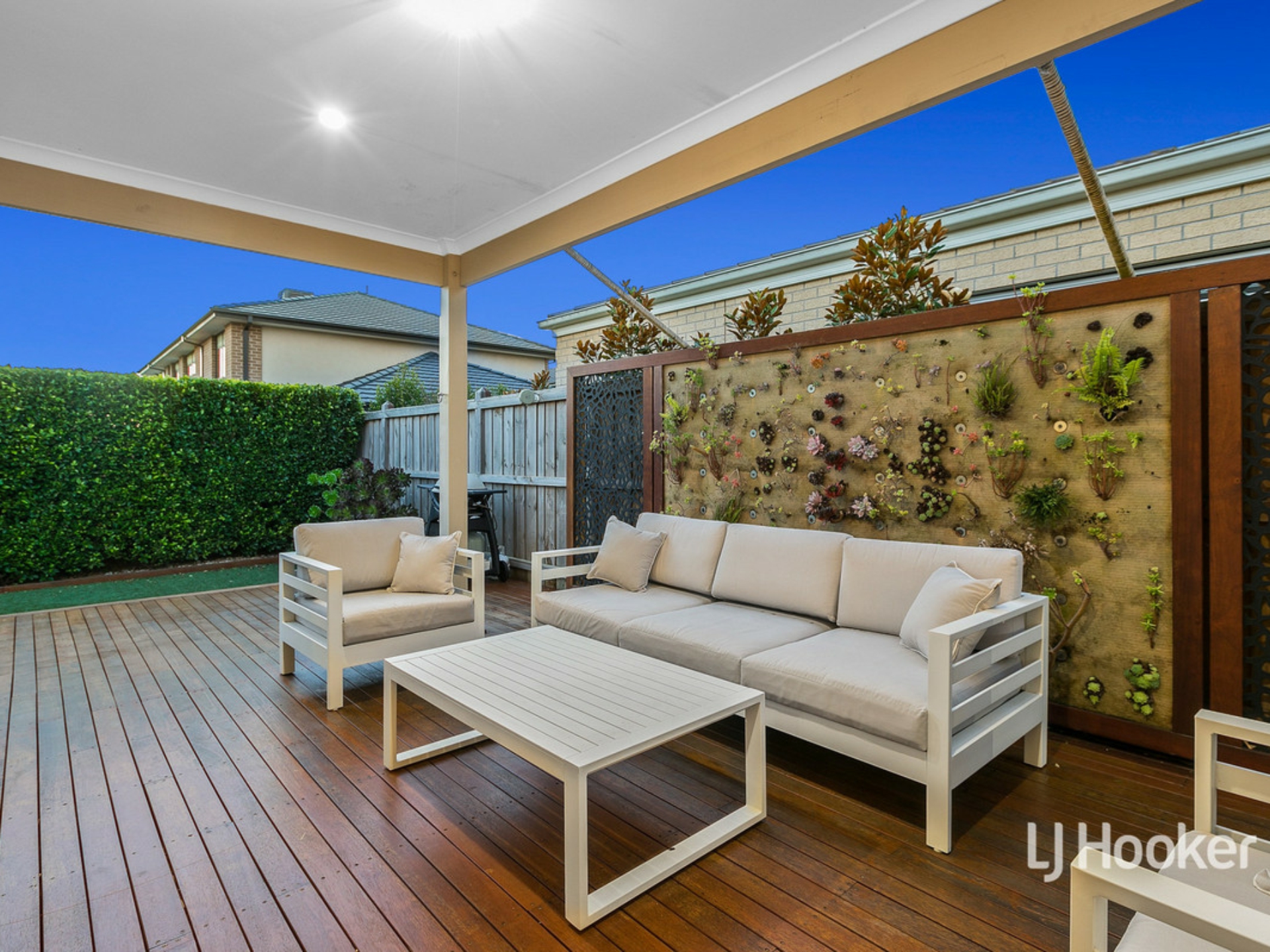 11 Jansar Street, POINT COOK