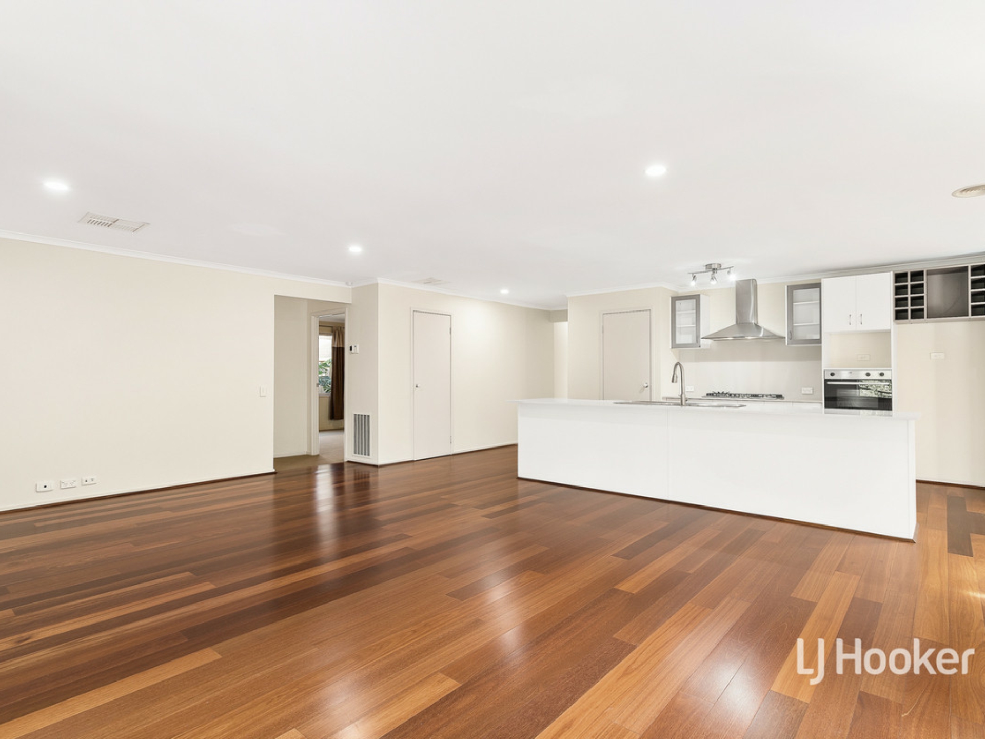 57 Lennon Boulevard, POINT COOK