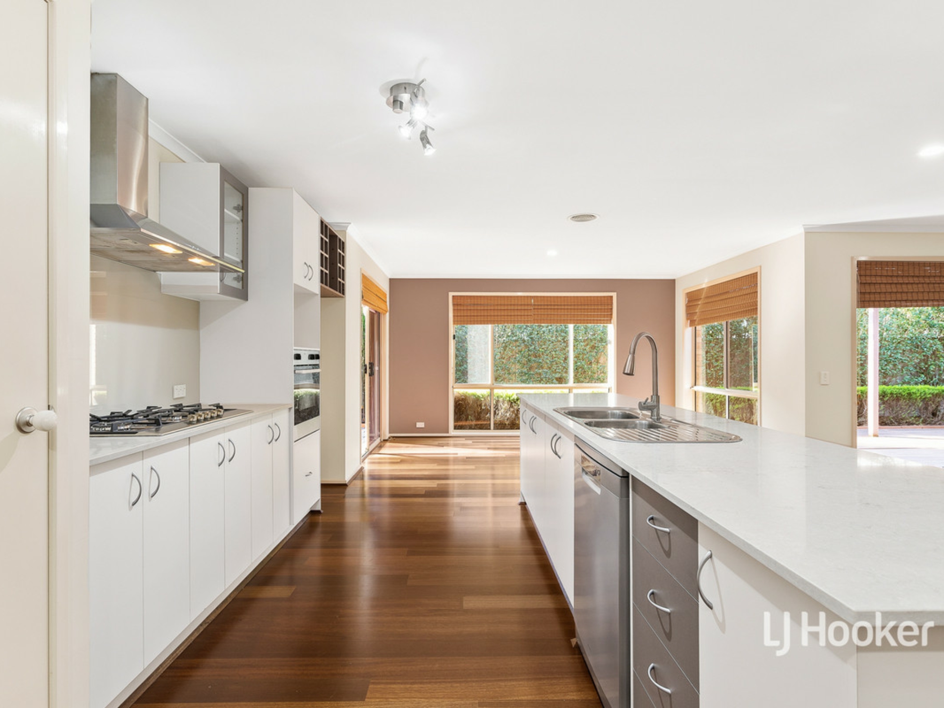 57 Lennon Boulevard, POINT COOK