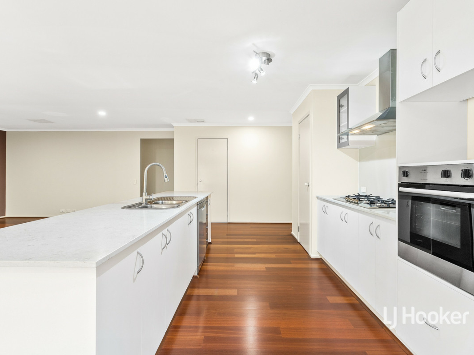 57 Lennon Boulevard, POINT COOK