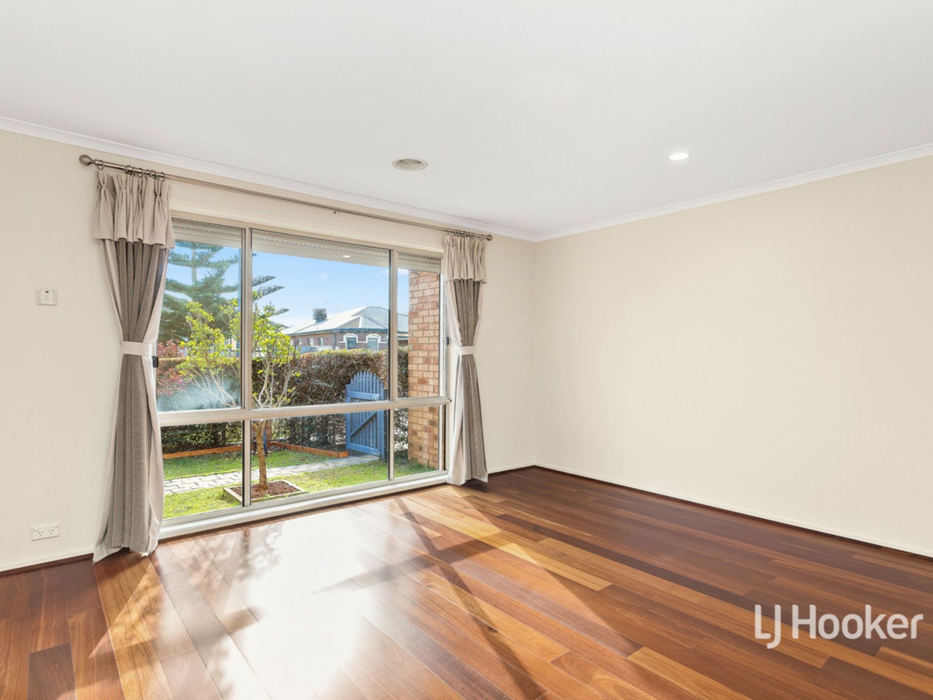 57 Lennon Boulevard, POINT COOK