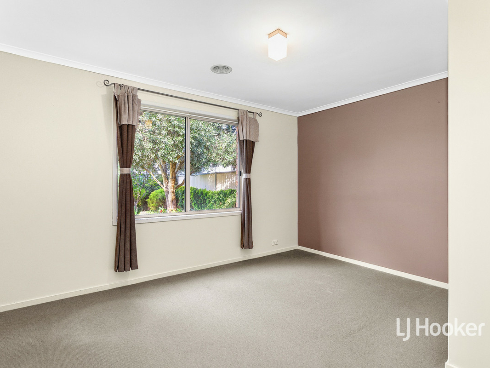 57 Lennon Boulevard, POINT COOK