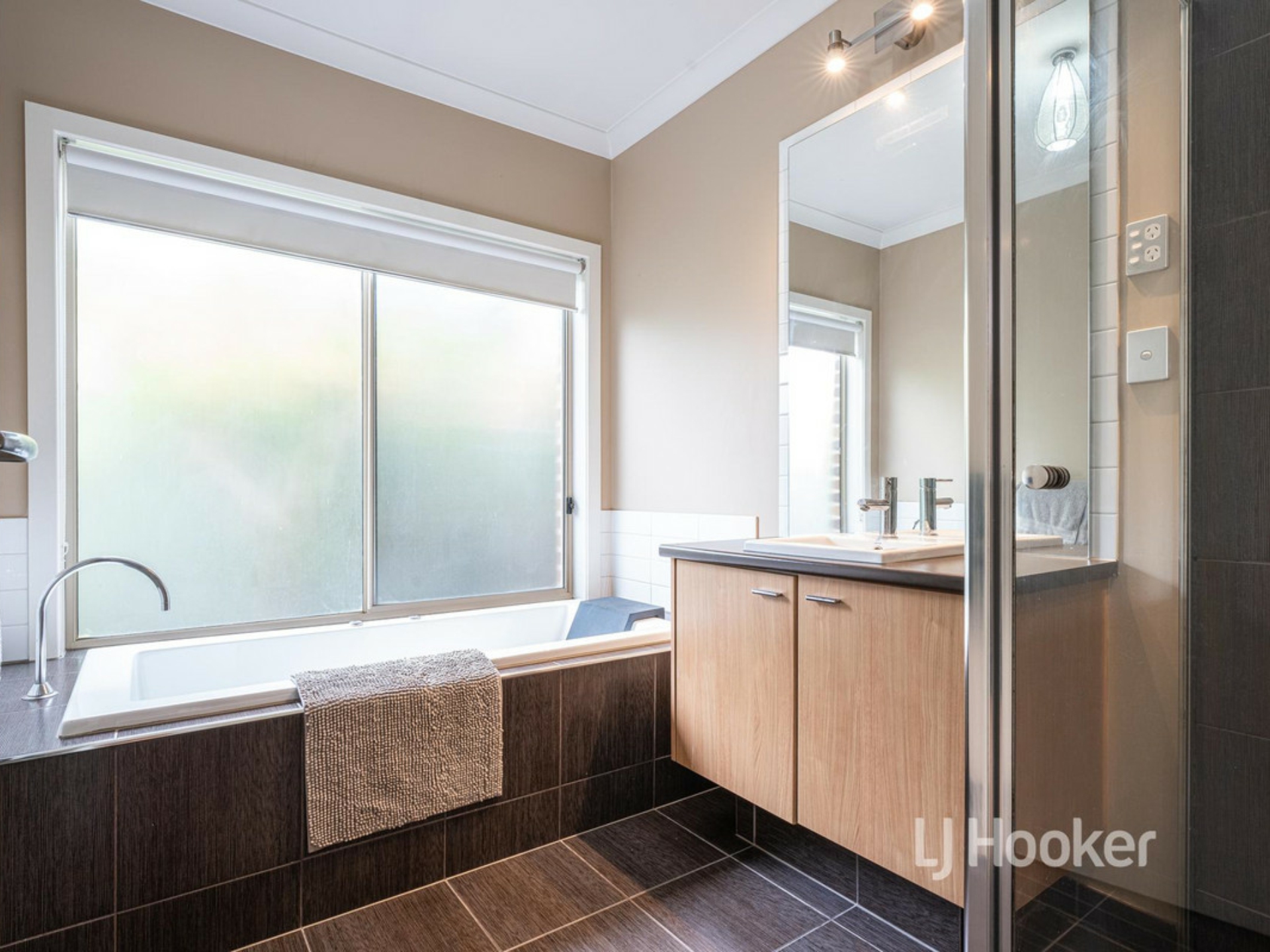 13 Vaughan Chase, WYNDHAM VALE