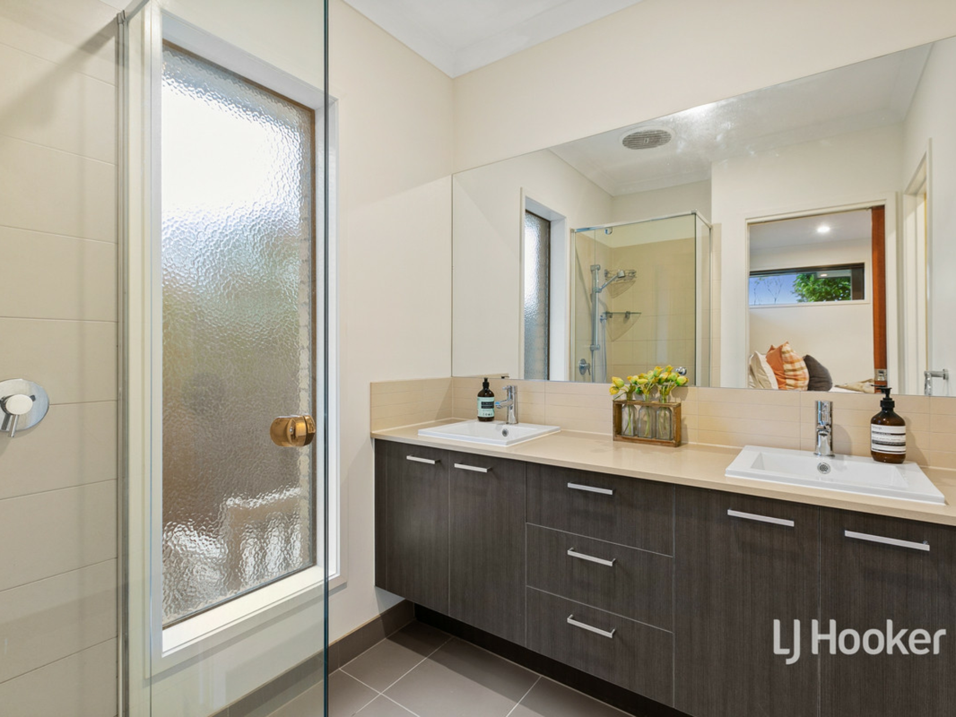 16 Urchin Way, POINT COOK