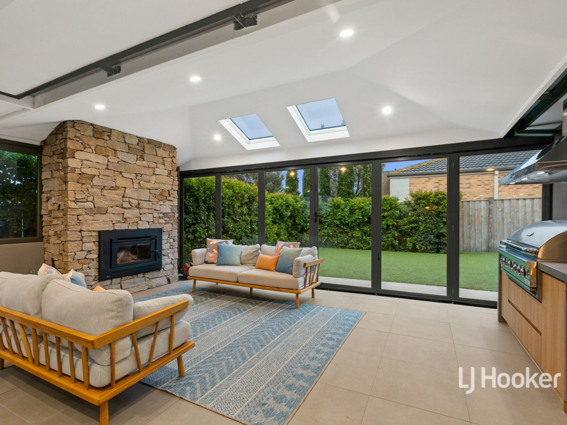 16 Urchin Way, POINT COOK