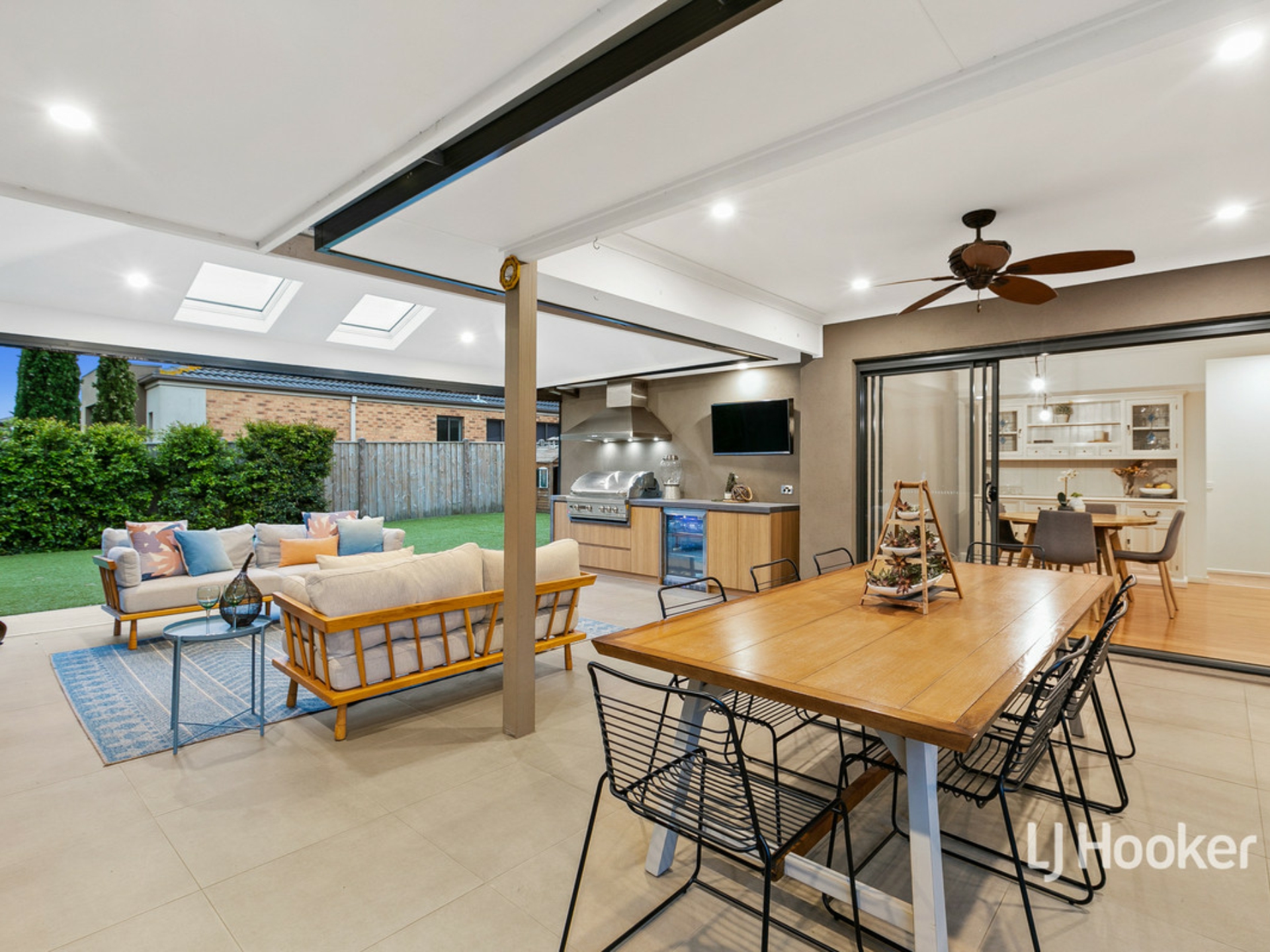 16 Urchin Way, POINT COOK