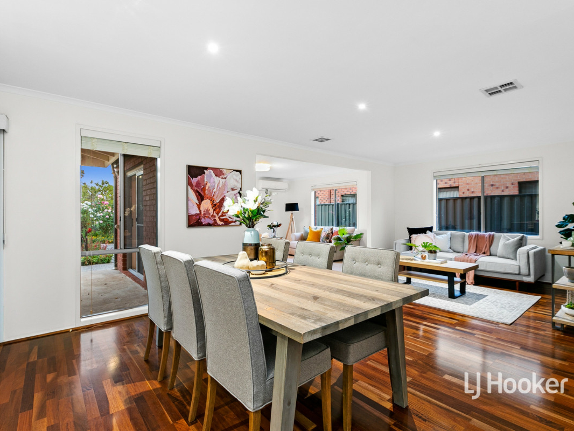 10 Fennel Drive, POINT COOK