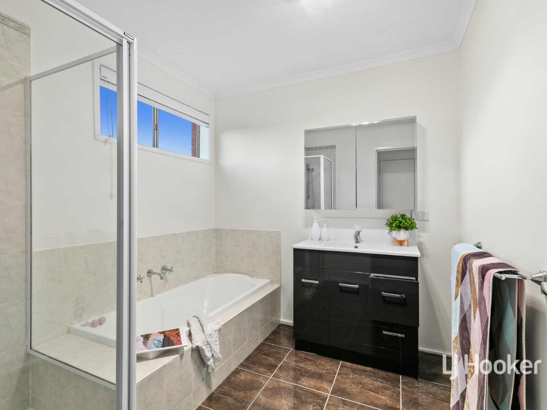 10 Fennel Drive, POINT COOK