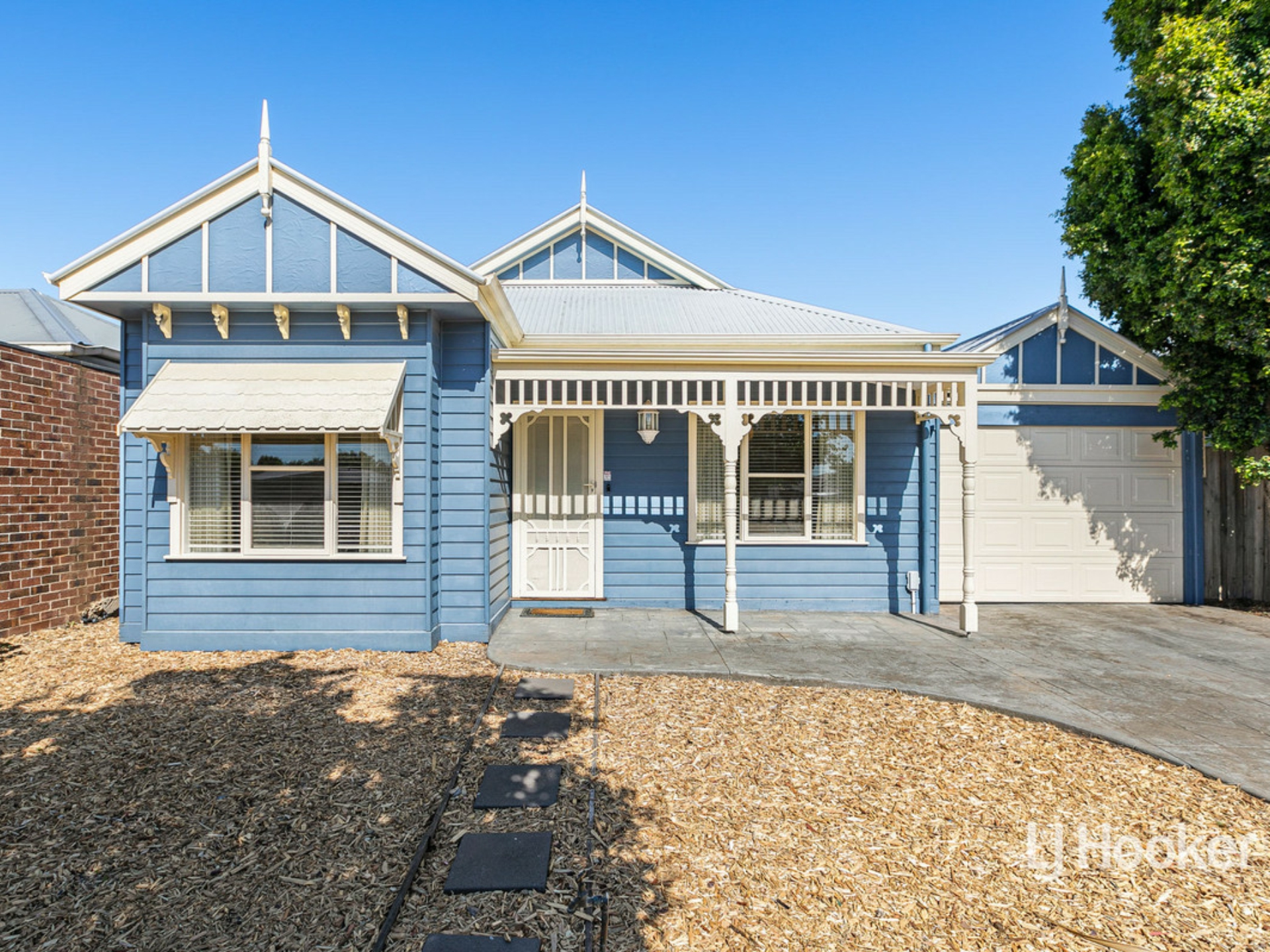 23 Dolphin Crescent, Point Cook
