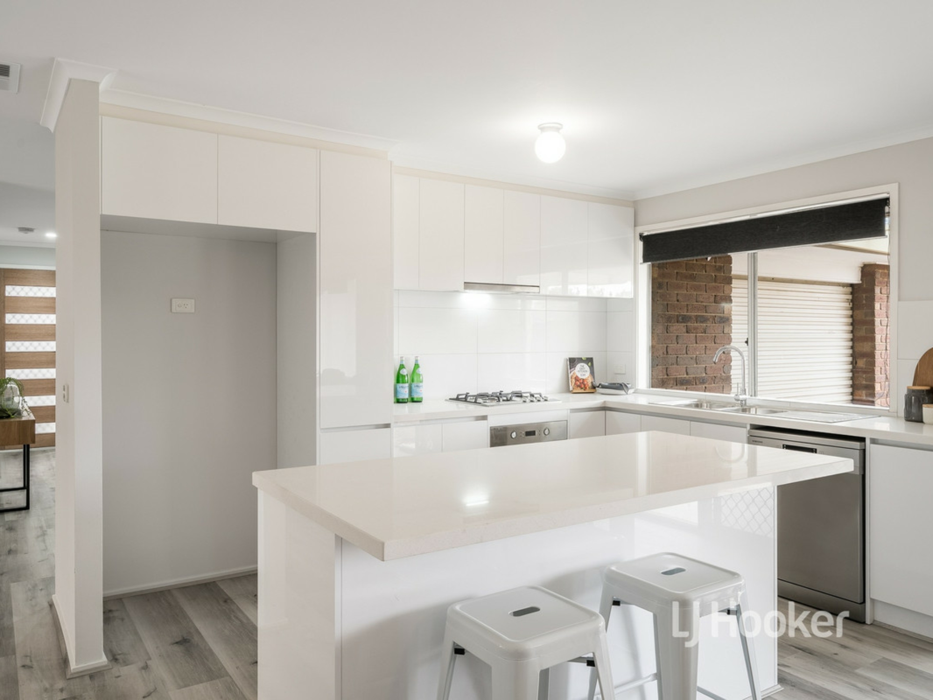 51 Deloraine Drive, HOPPERS CROSSING