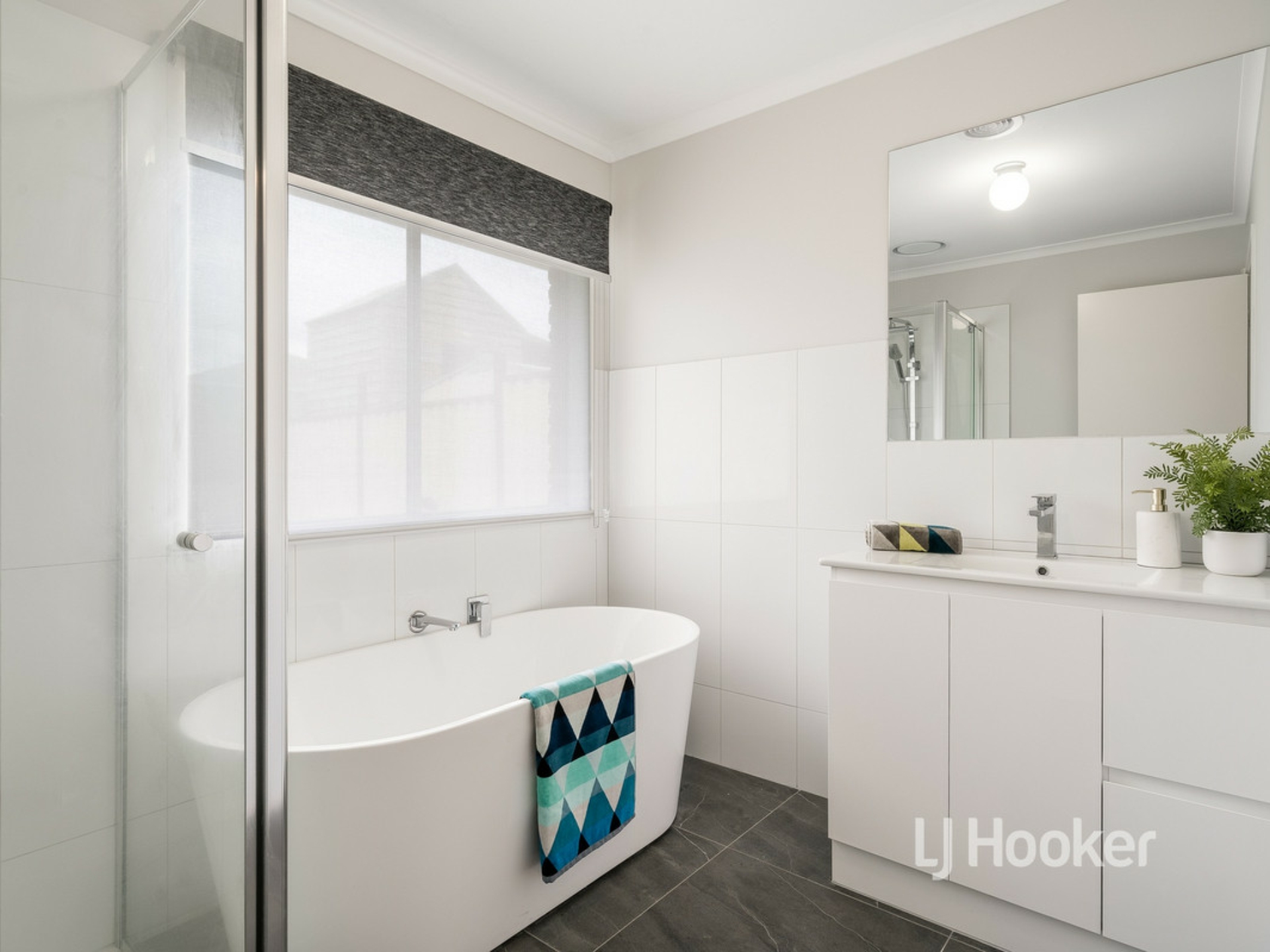 51 Deloraine Drive, HOPPERS CROSSING