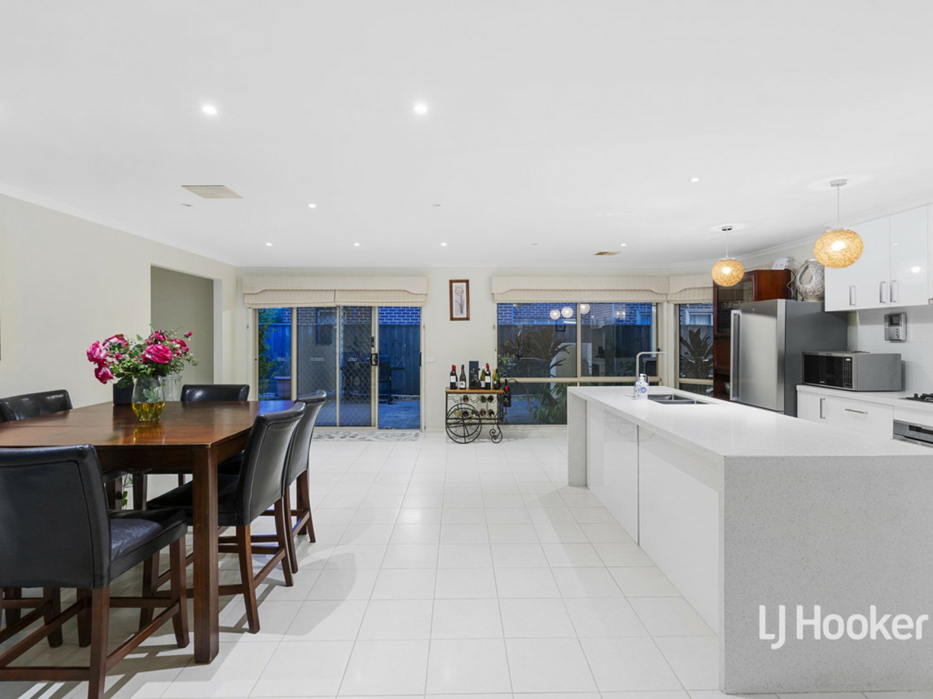 24 Messina Crescent, POINT COOK