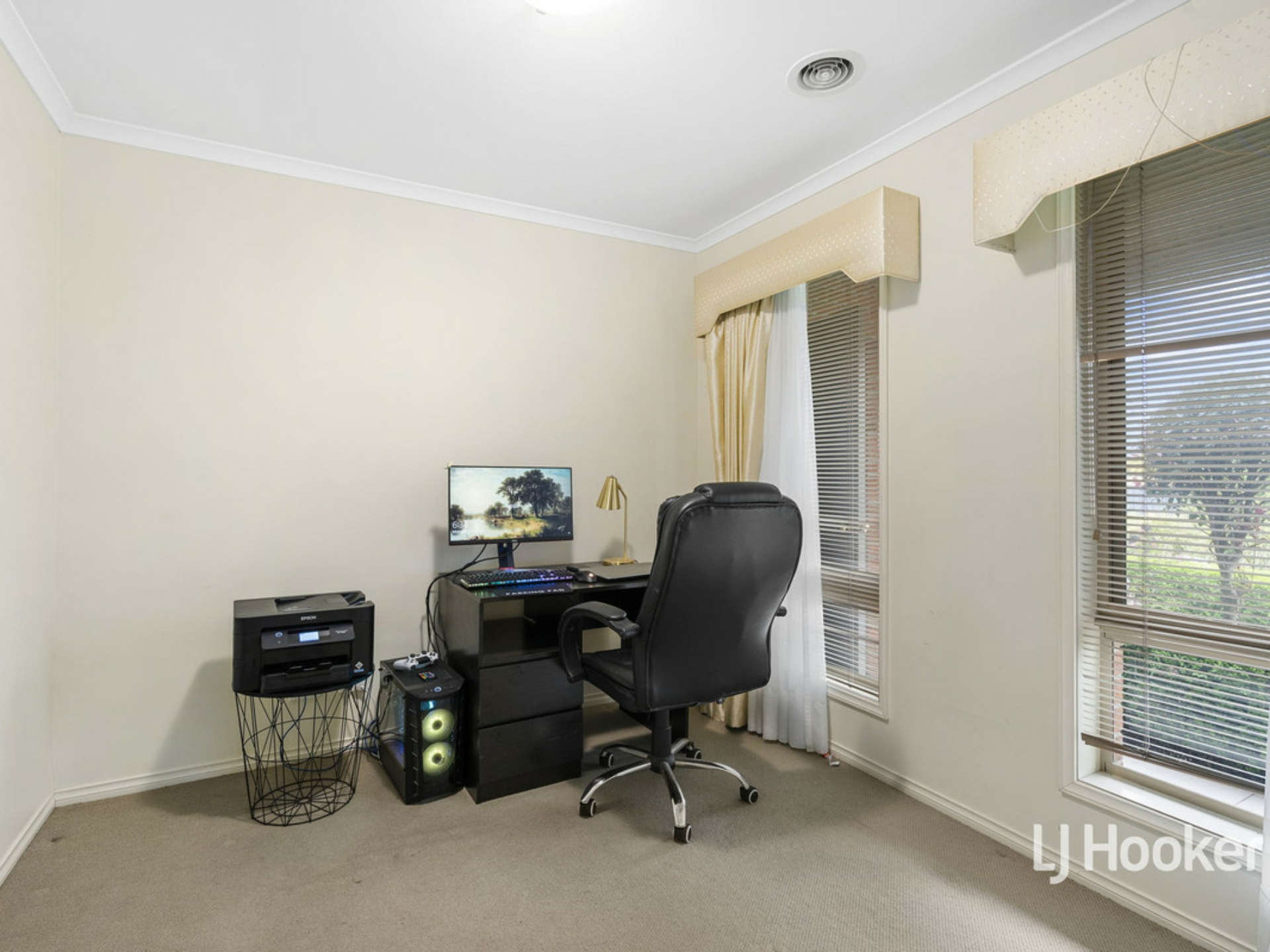 24 Messina Crescent, POINT COOK
