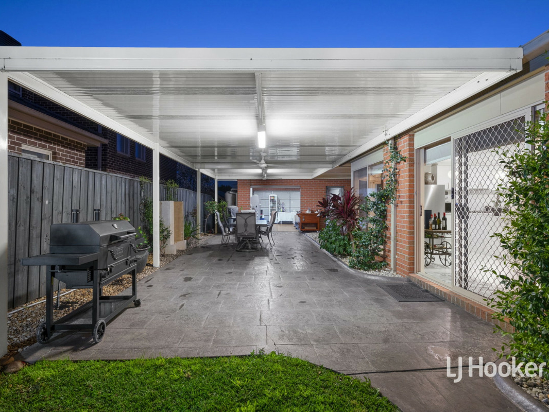 24 Messina Crescent, POINT COOK
