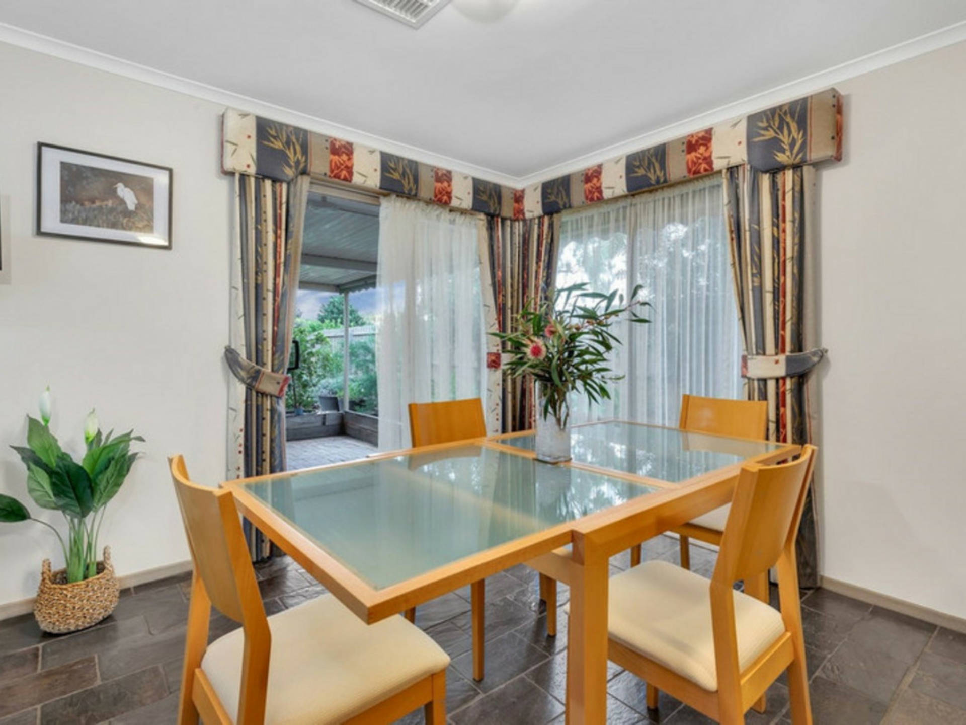 28 Mckenzie Crescent, HOPPERS CROSSING