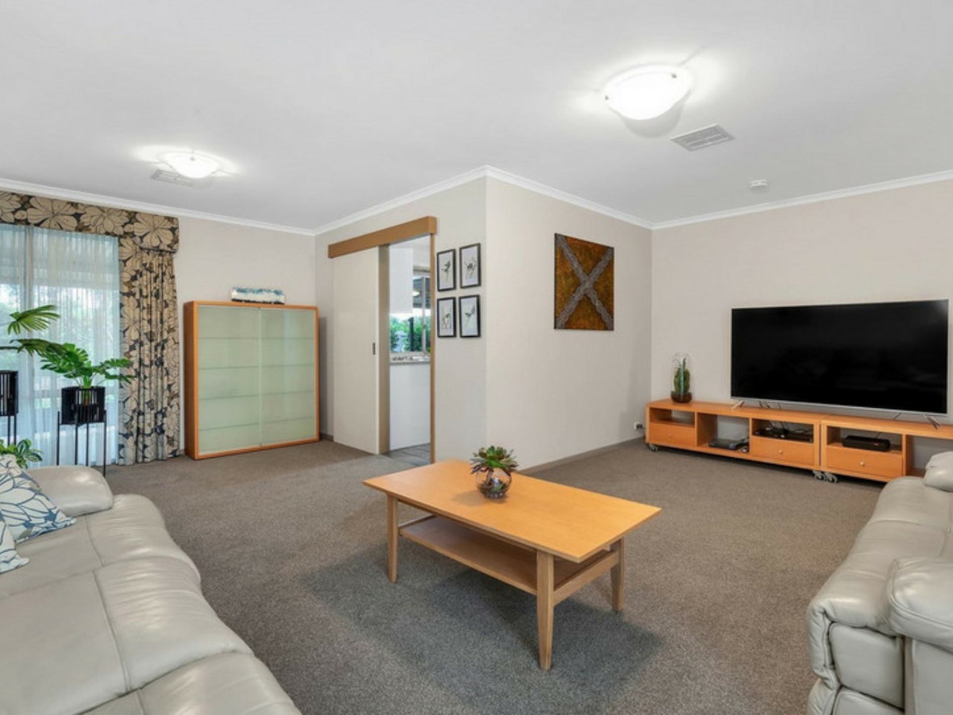 28 Mckenzie Crescent, HOPPERS CROSSING