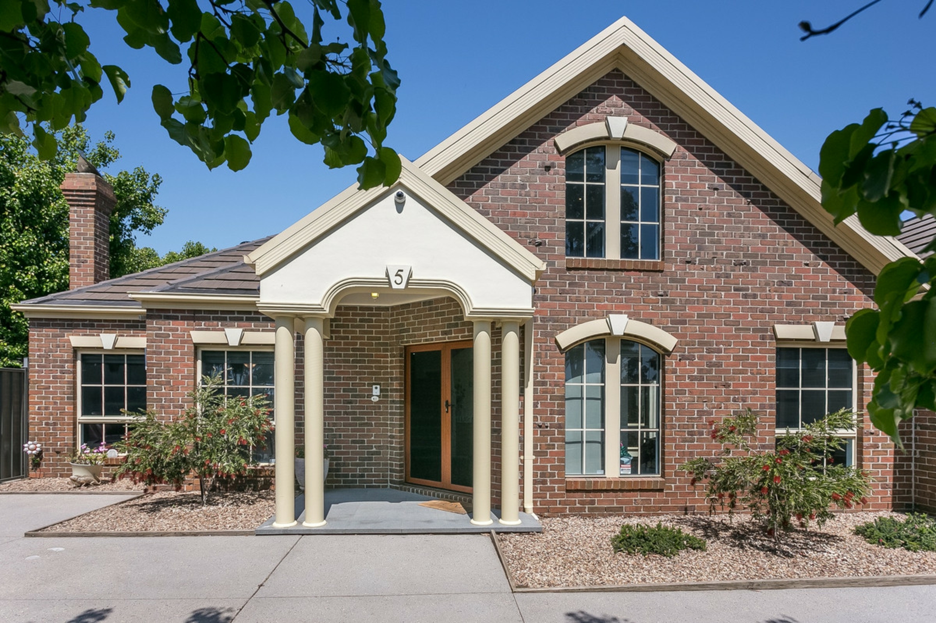 5 Manor Lakes Boulevard, MANOR LAKES