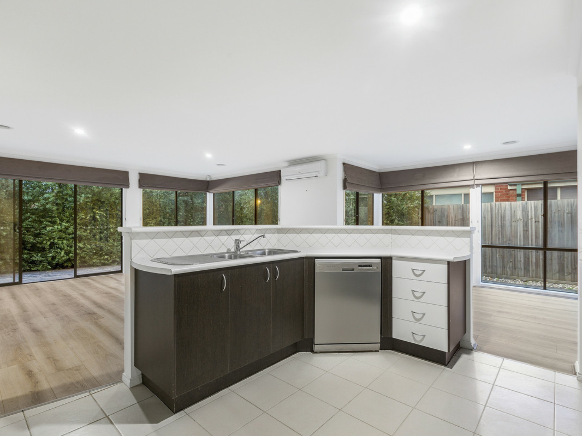 1 Dorrington Street, POINT COOK